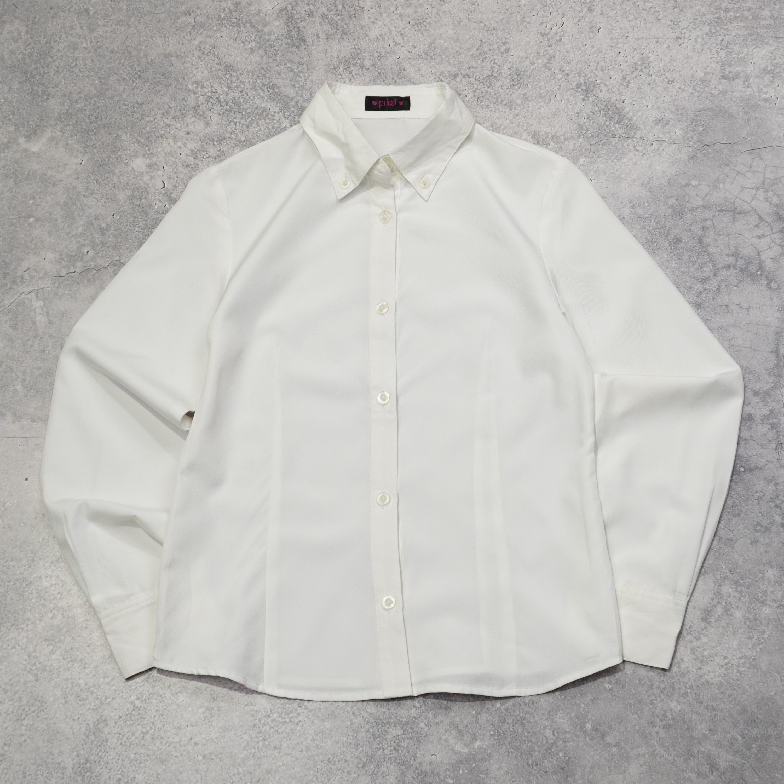 Priuri Button Up