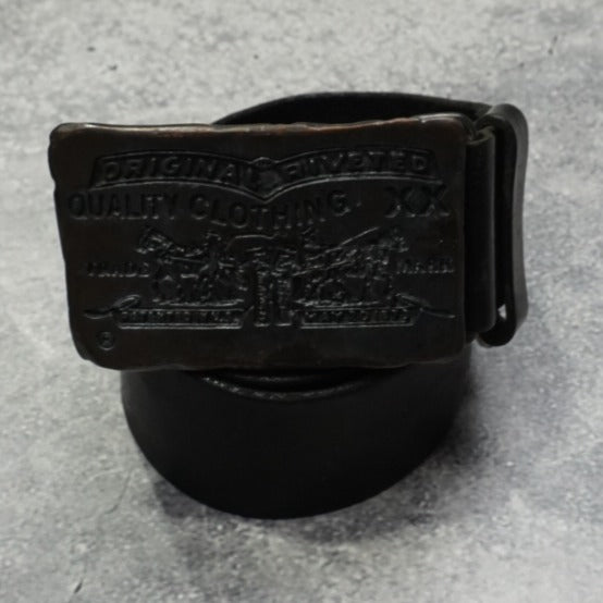 2000s Levi's Leather Big Buckle Belt