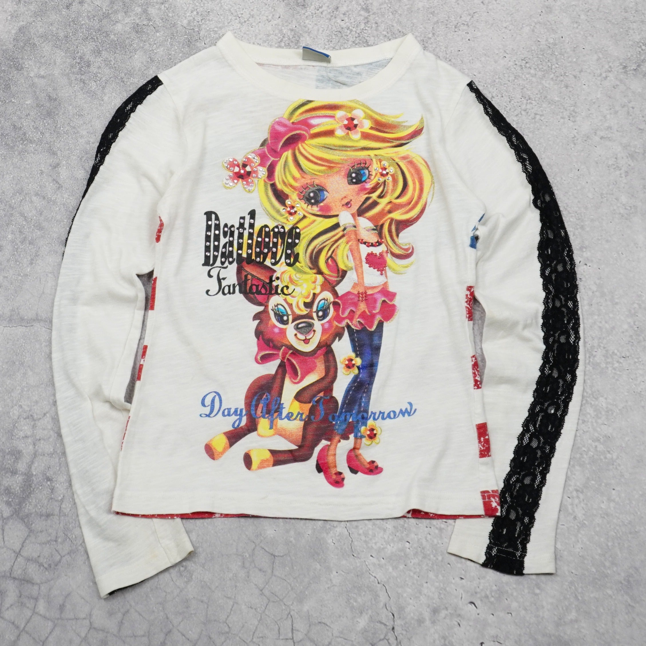 2000s DAT Graphic Long Sleeve Top