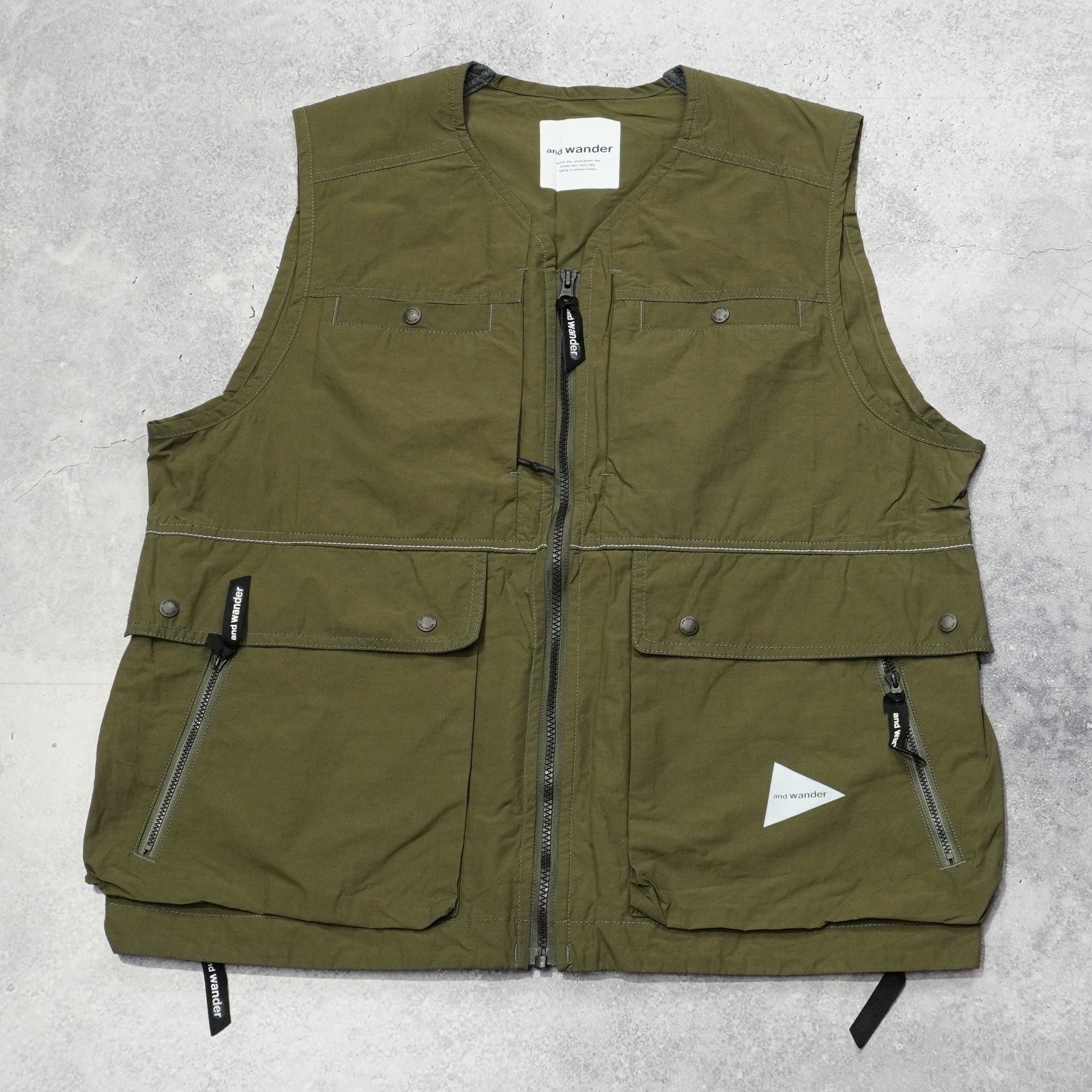 and wander Utility Vest