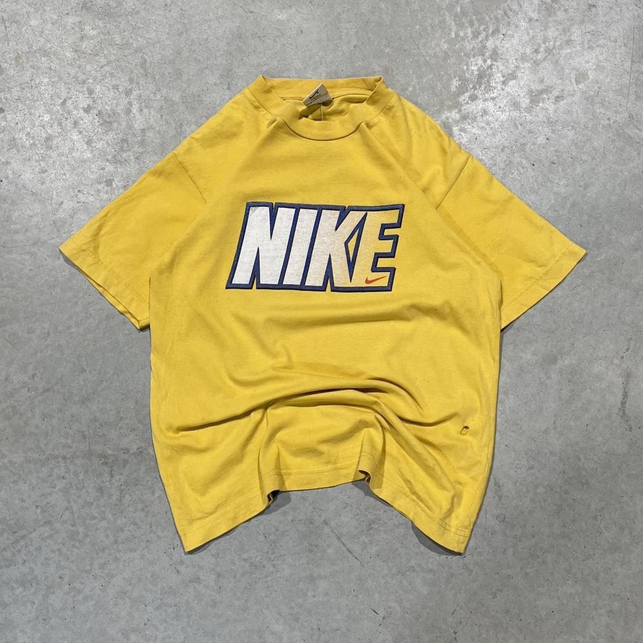 2000s Nike Graphic T-Shirt