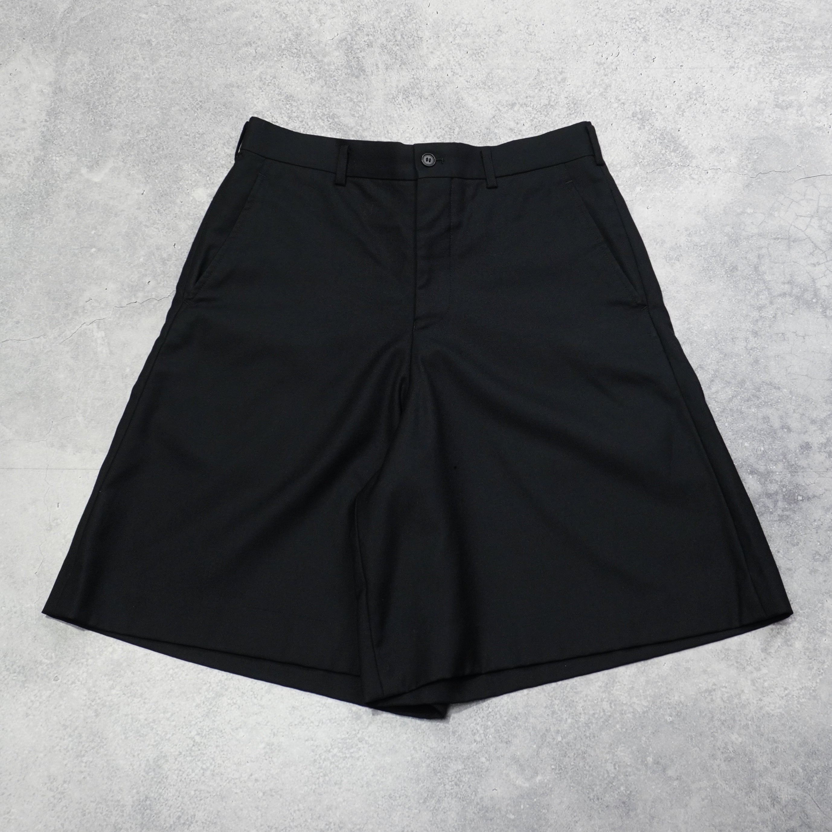 Comme des Garçons Wide Leg Shorts Shorts