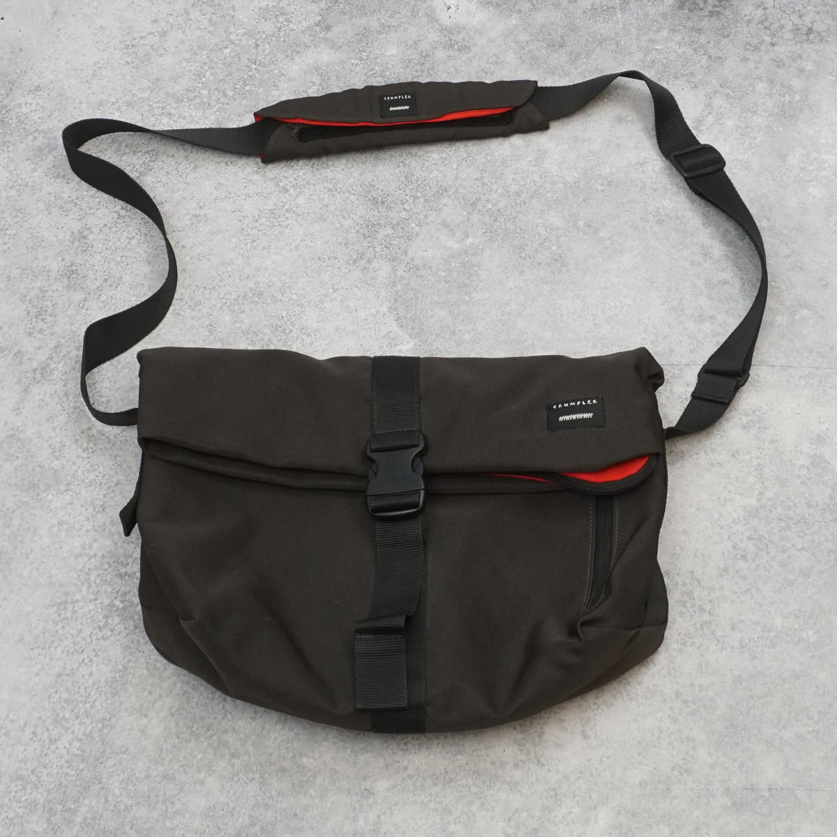 Crumpler Utility Messenger Bag