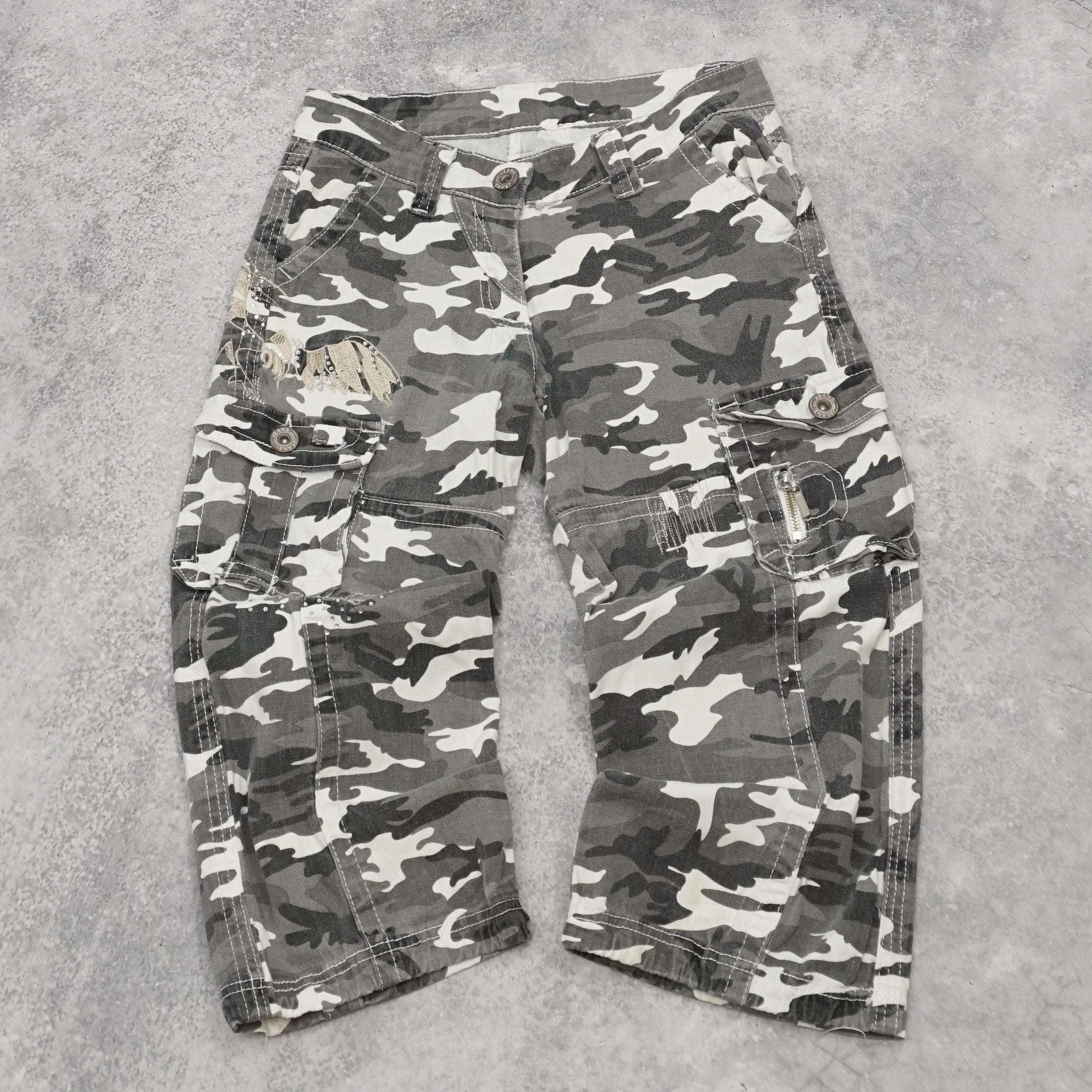 2000s Unbranded Camouflage Cargo Pants