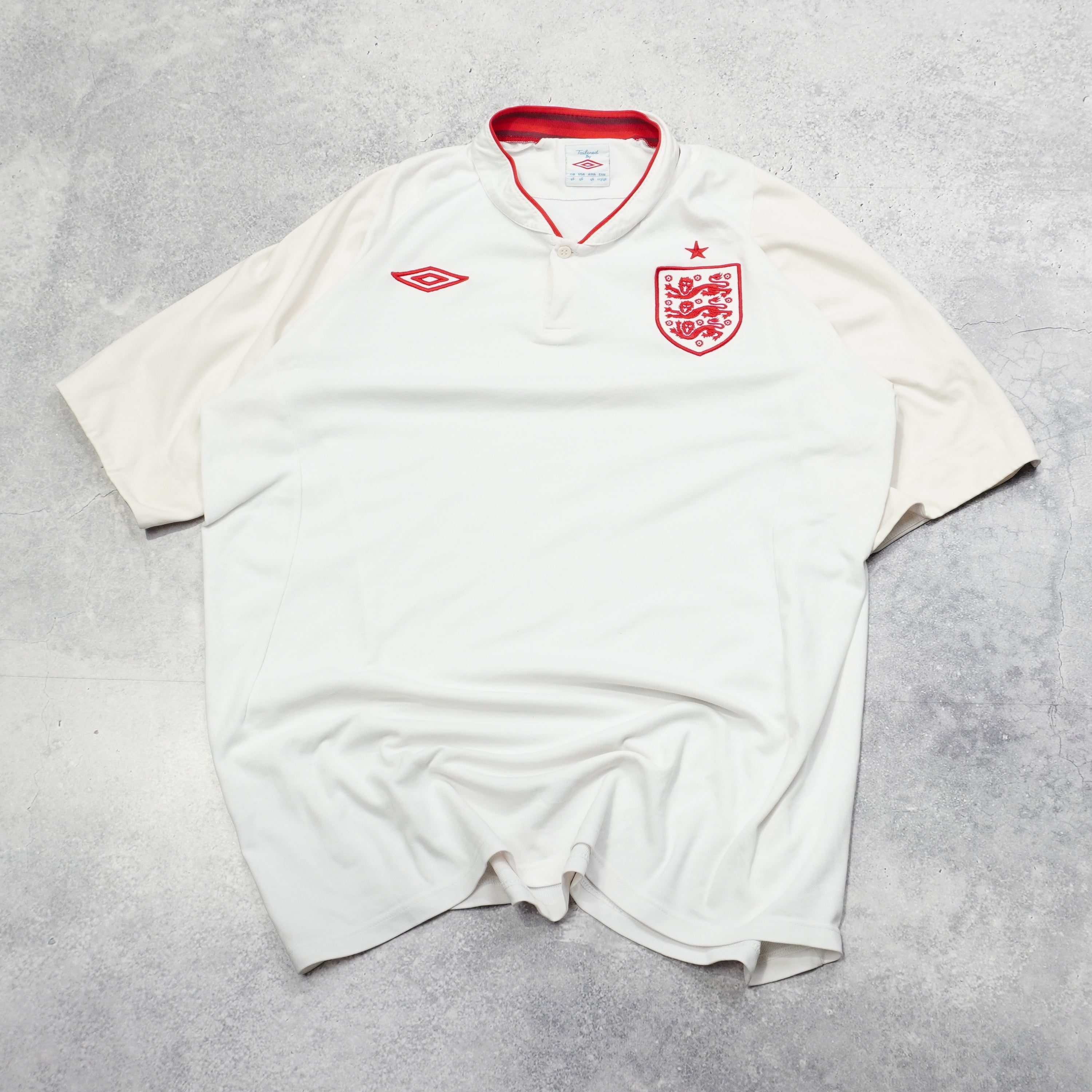 2000s Umbro England Tailored Jersey