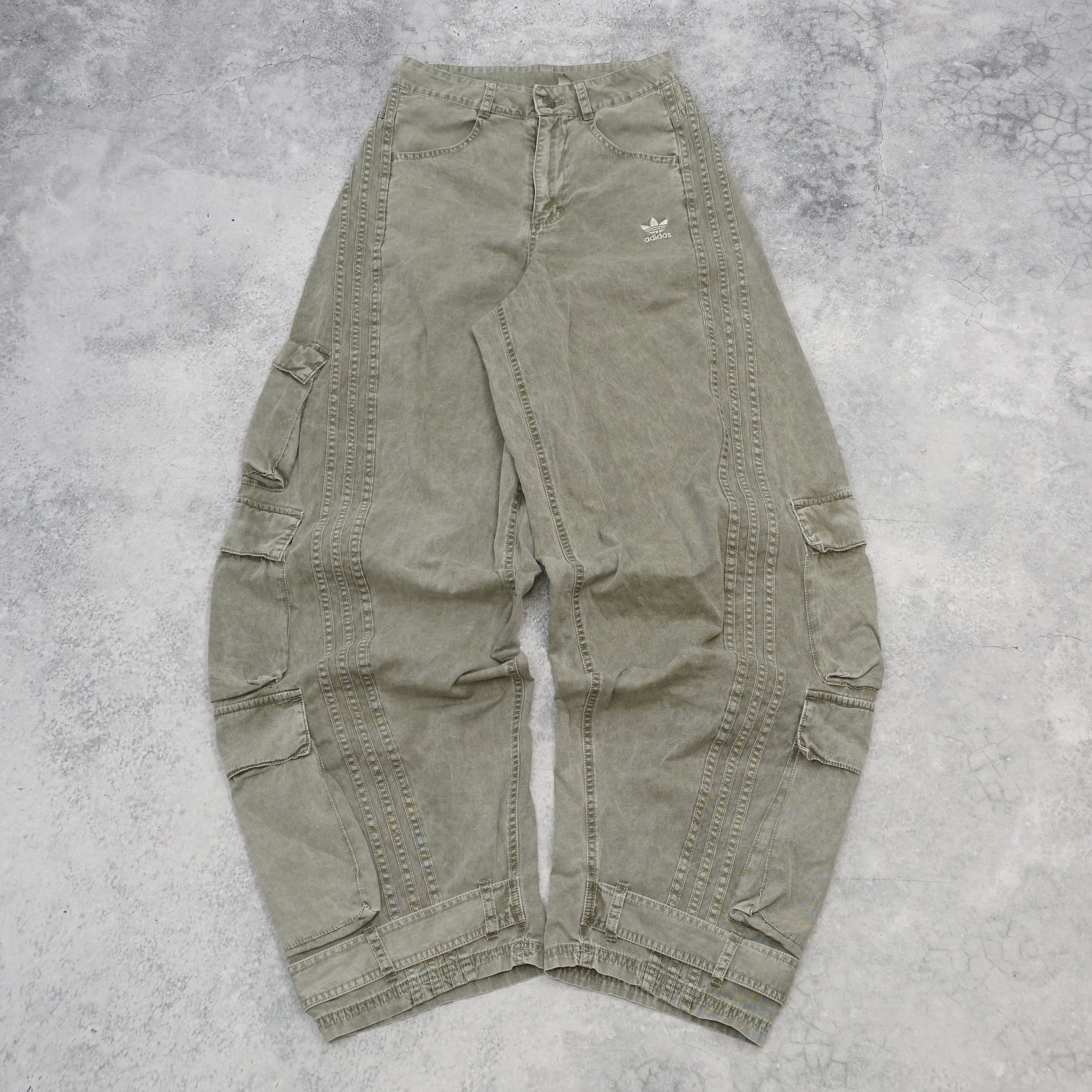 2000s Adidas Utility Design Cargo Pants