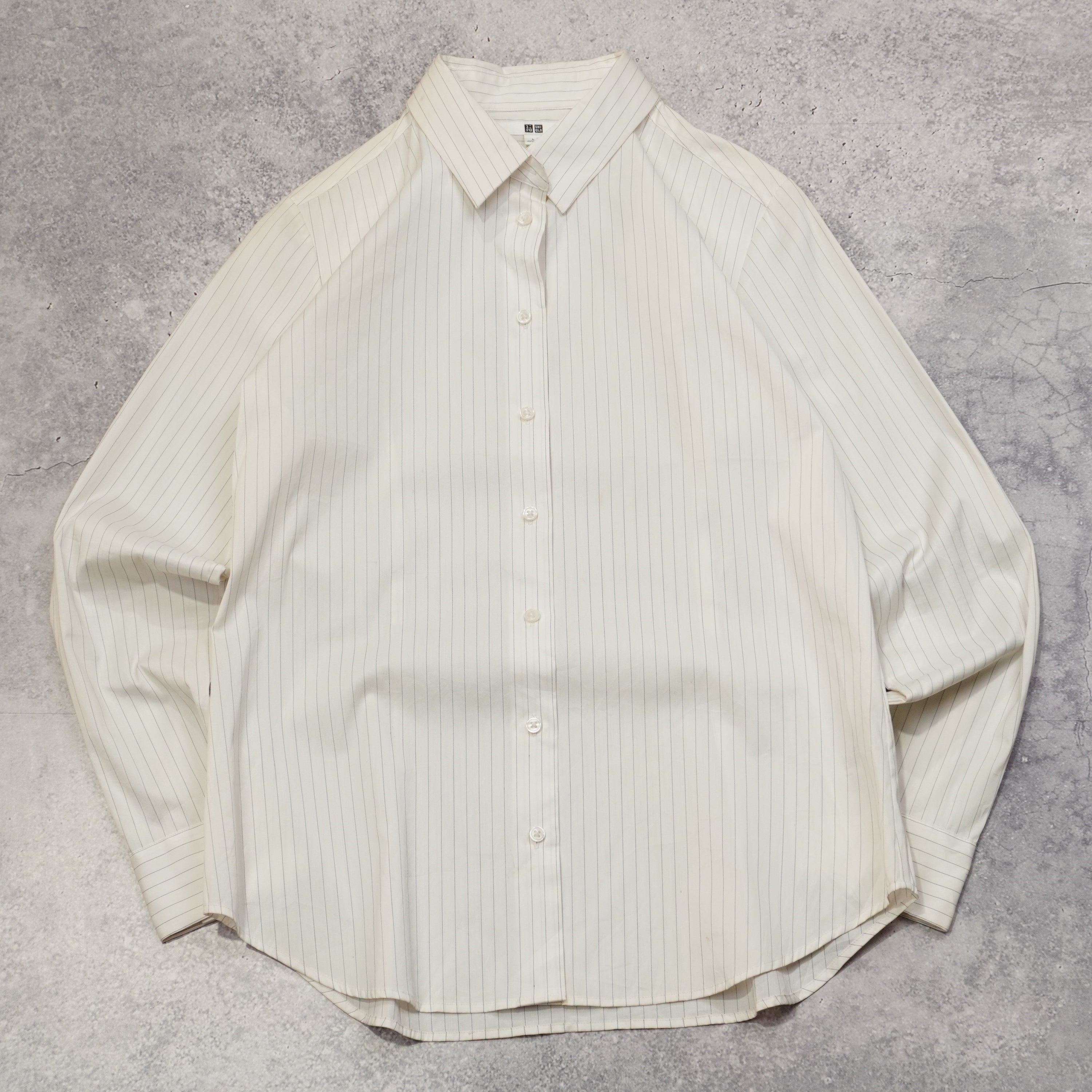 Uniqlo Button Up