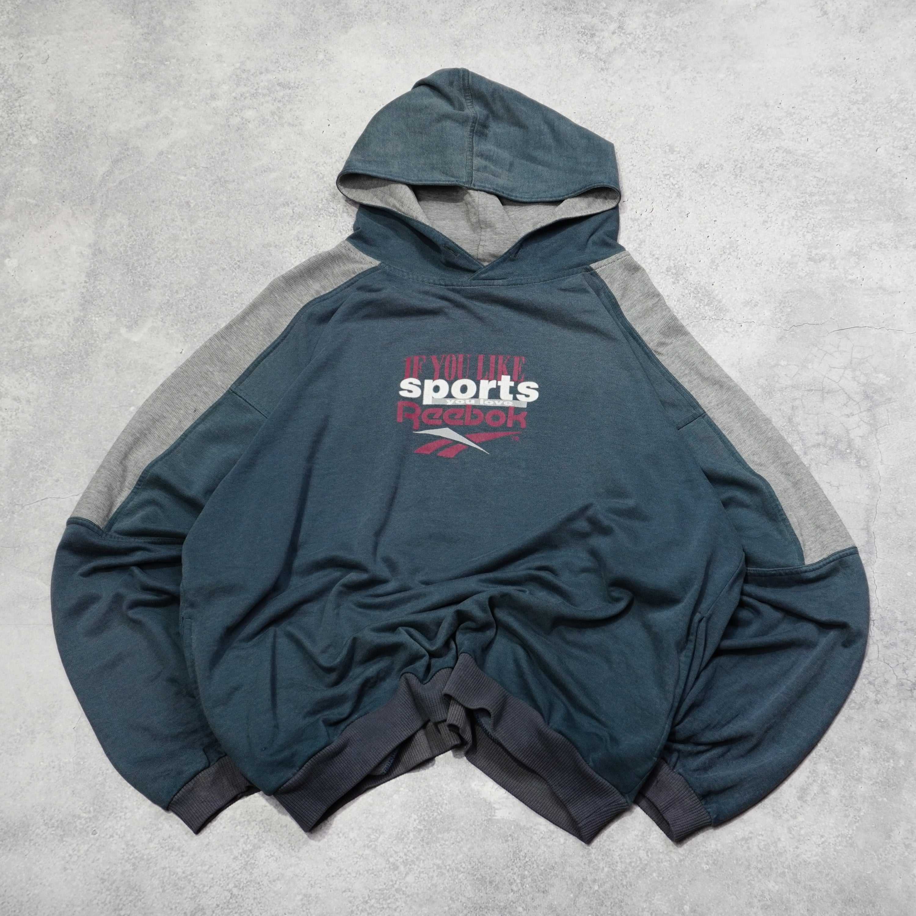 2000s Reebok Sports Graphic Hoodie