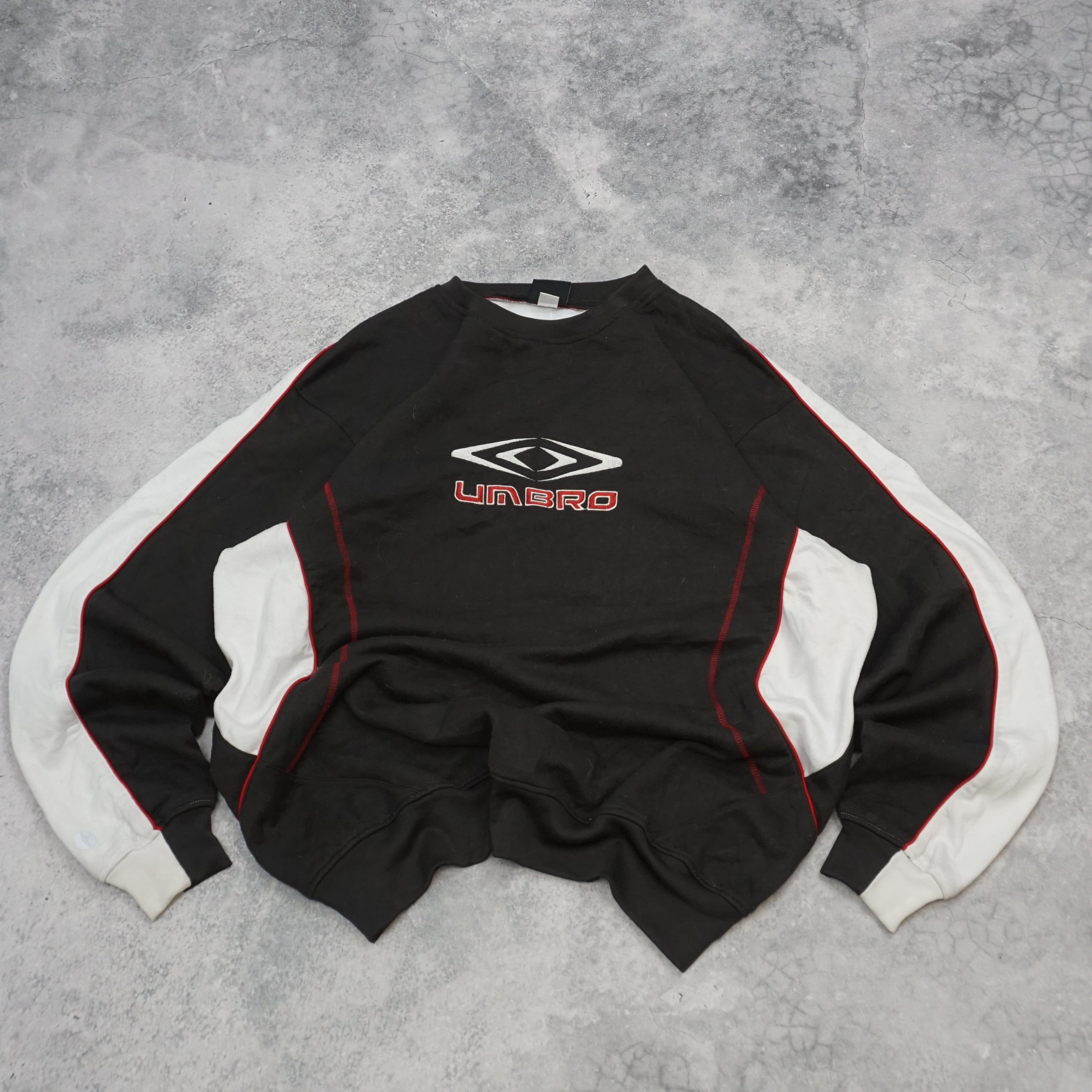 2000s Umbro Embroidered Logo Sweater