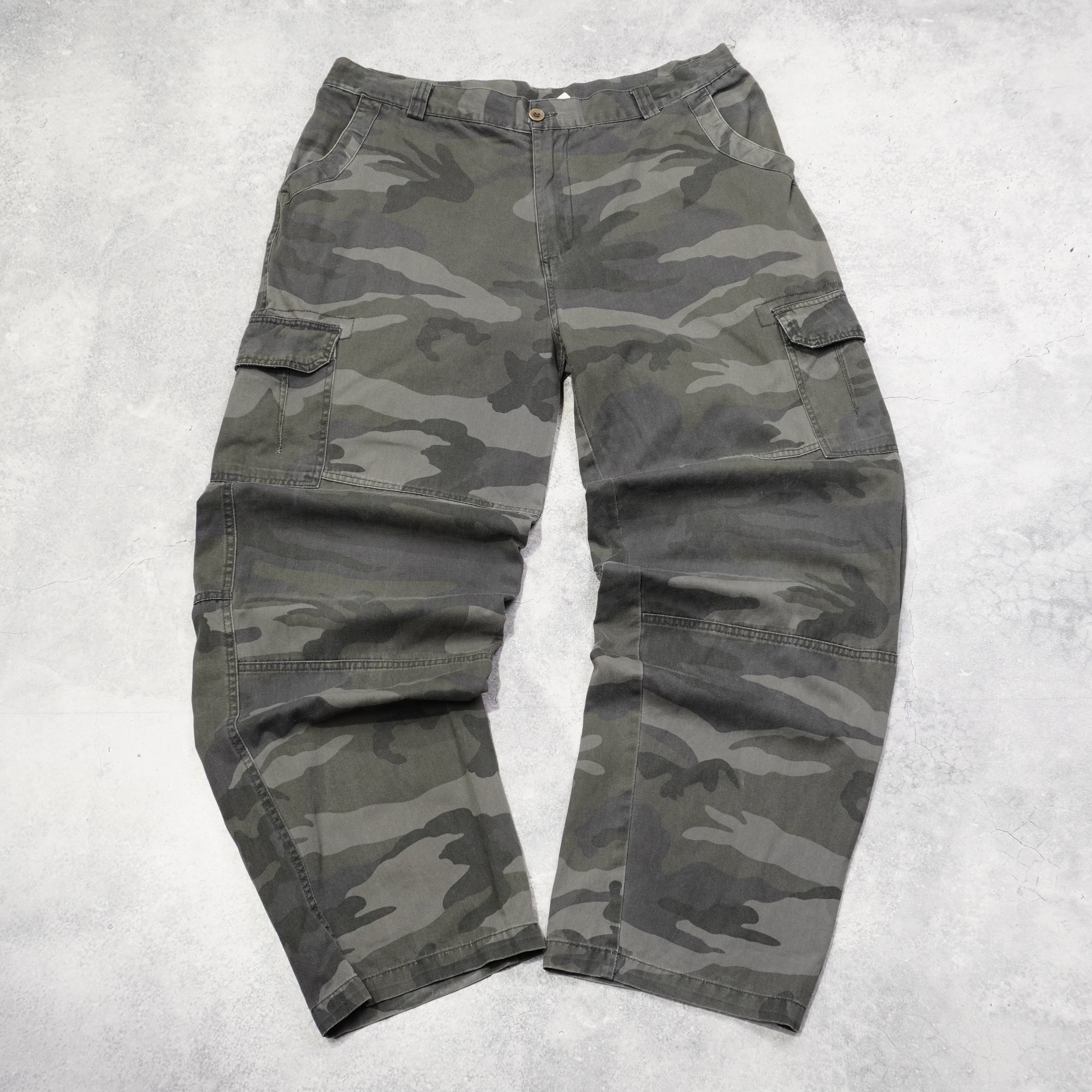Tweed River Cargo Pants