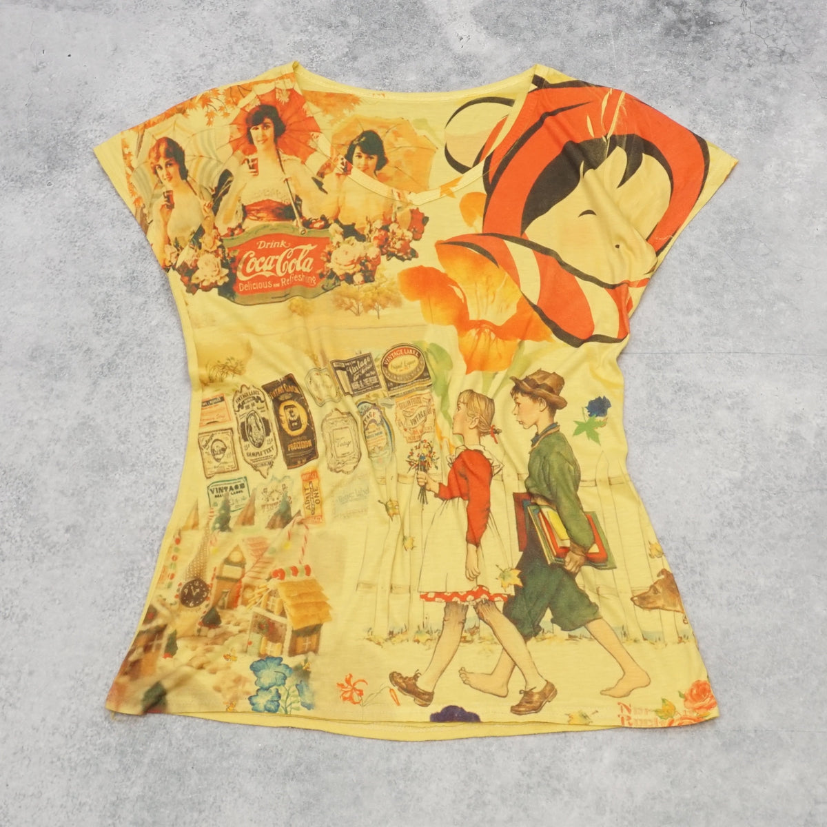 2000s Coca Cola Vintage Graphic T-Shirt Top