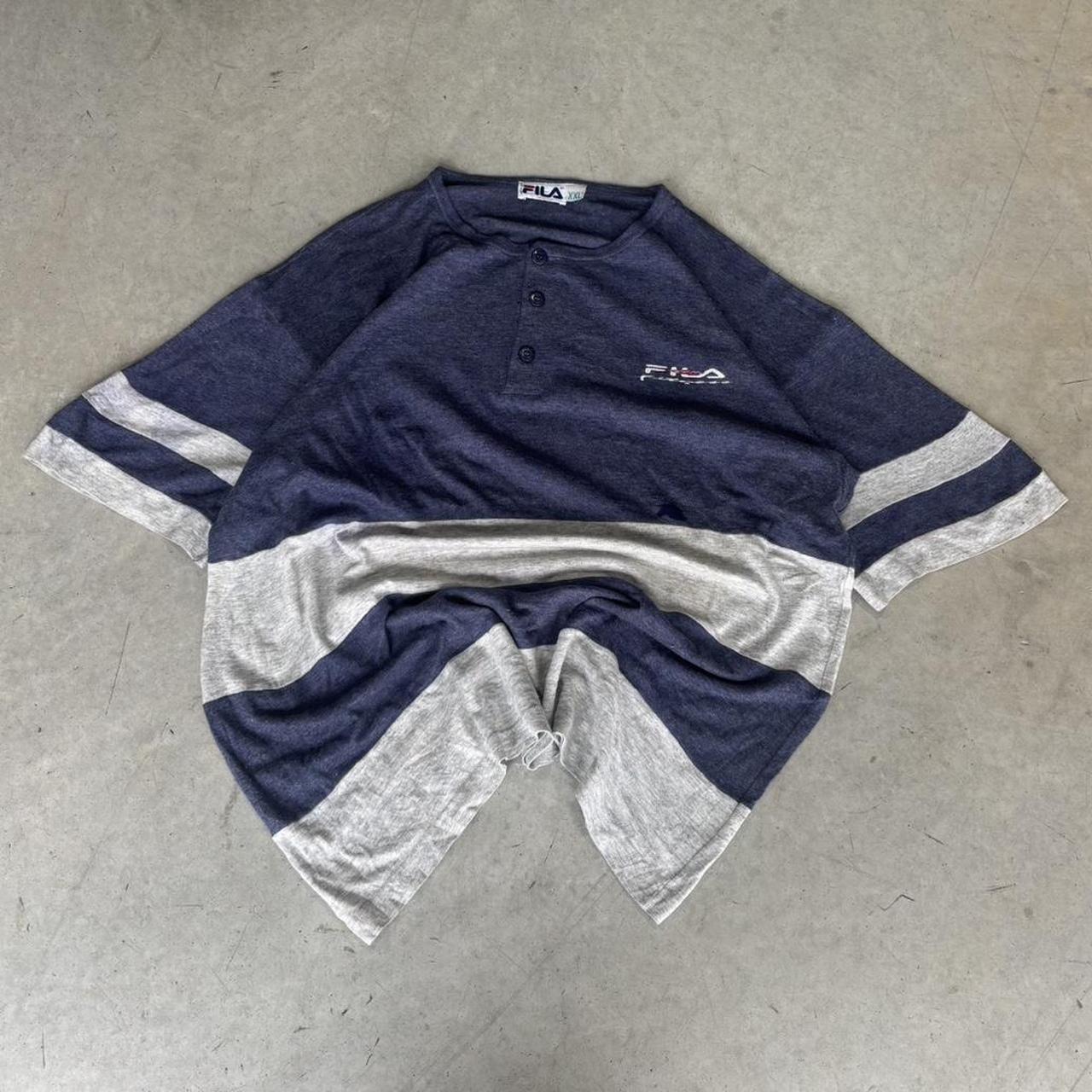 90s Fila Boxy T-Shirt Henley