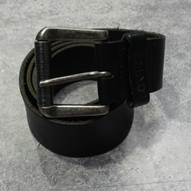 2000s Levi's Leather Roller Belt