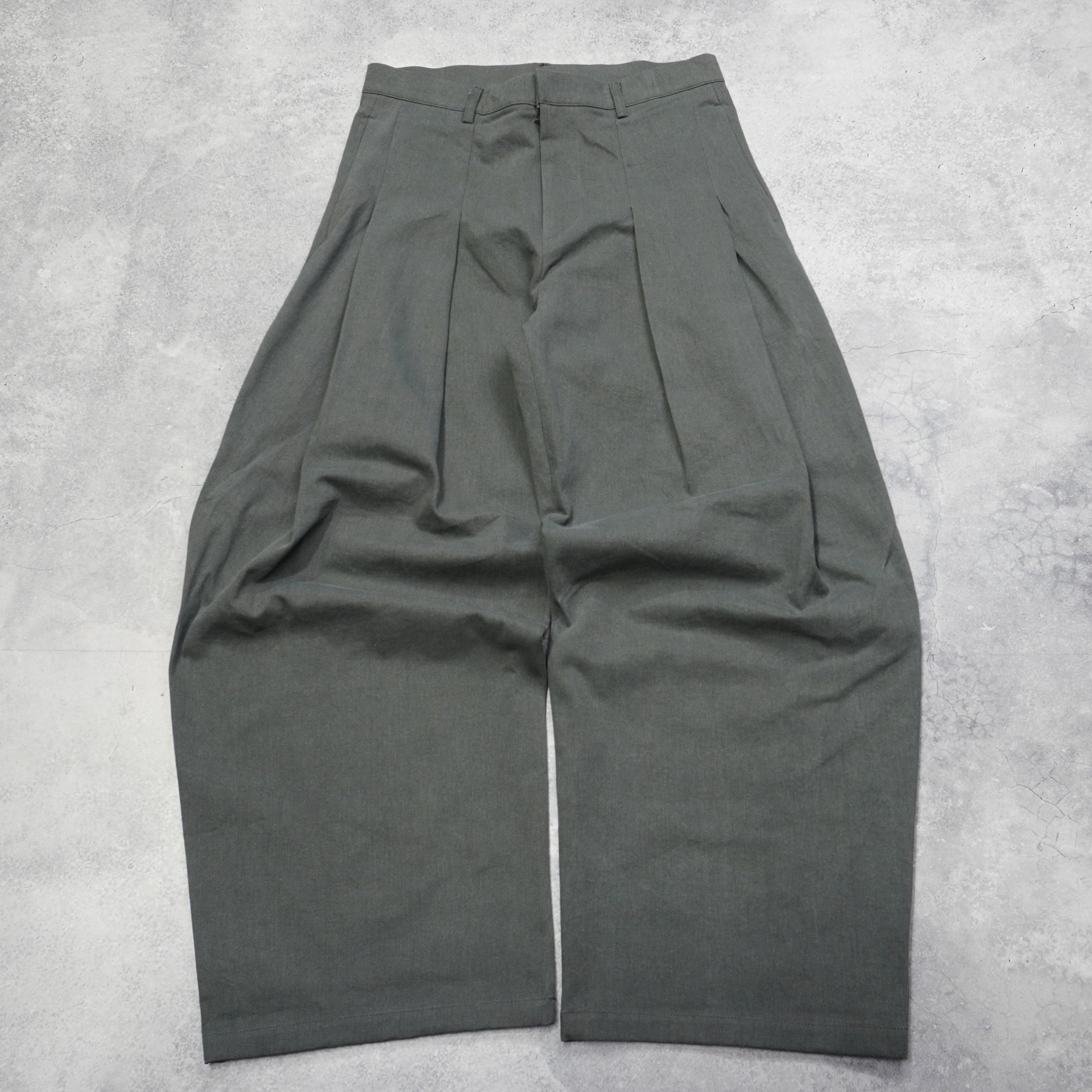 Force Pleated Pants