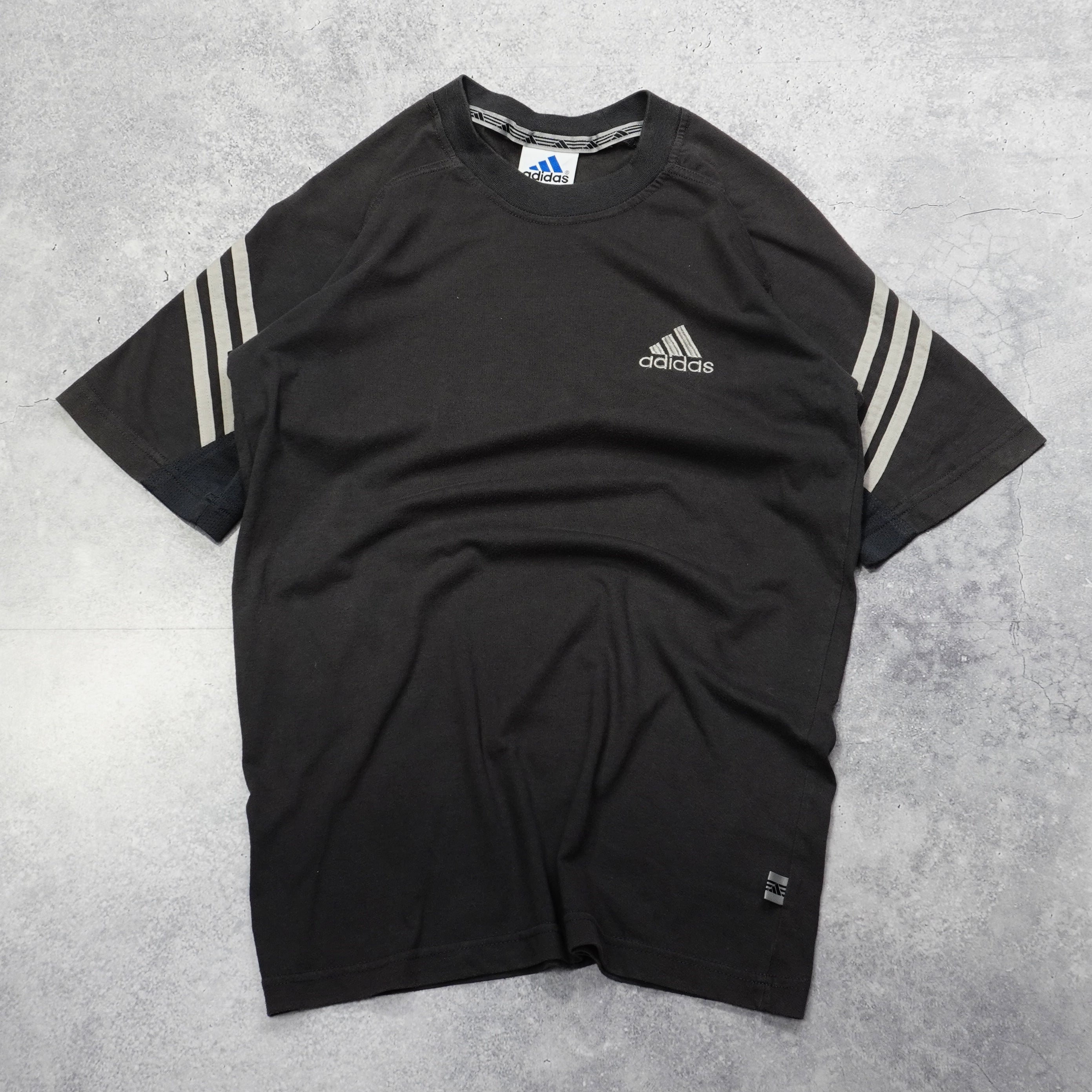 2000s Adidas T-Shirt