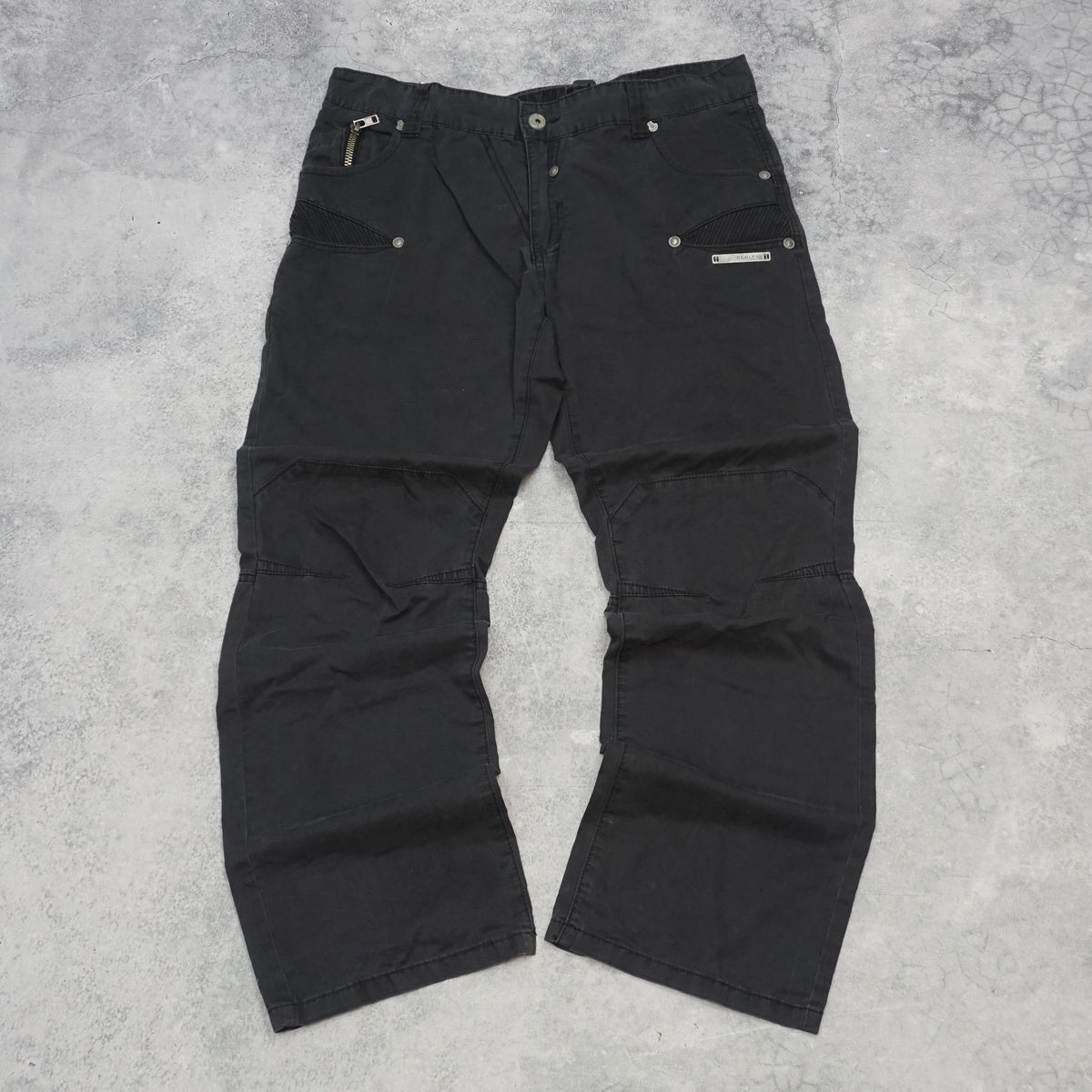 2000s Henleys Buckle Cargo Pants