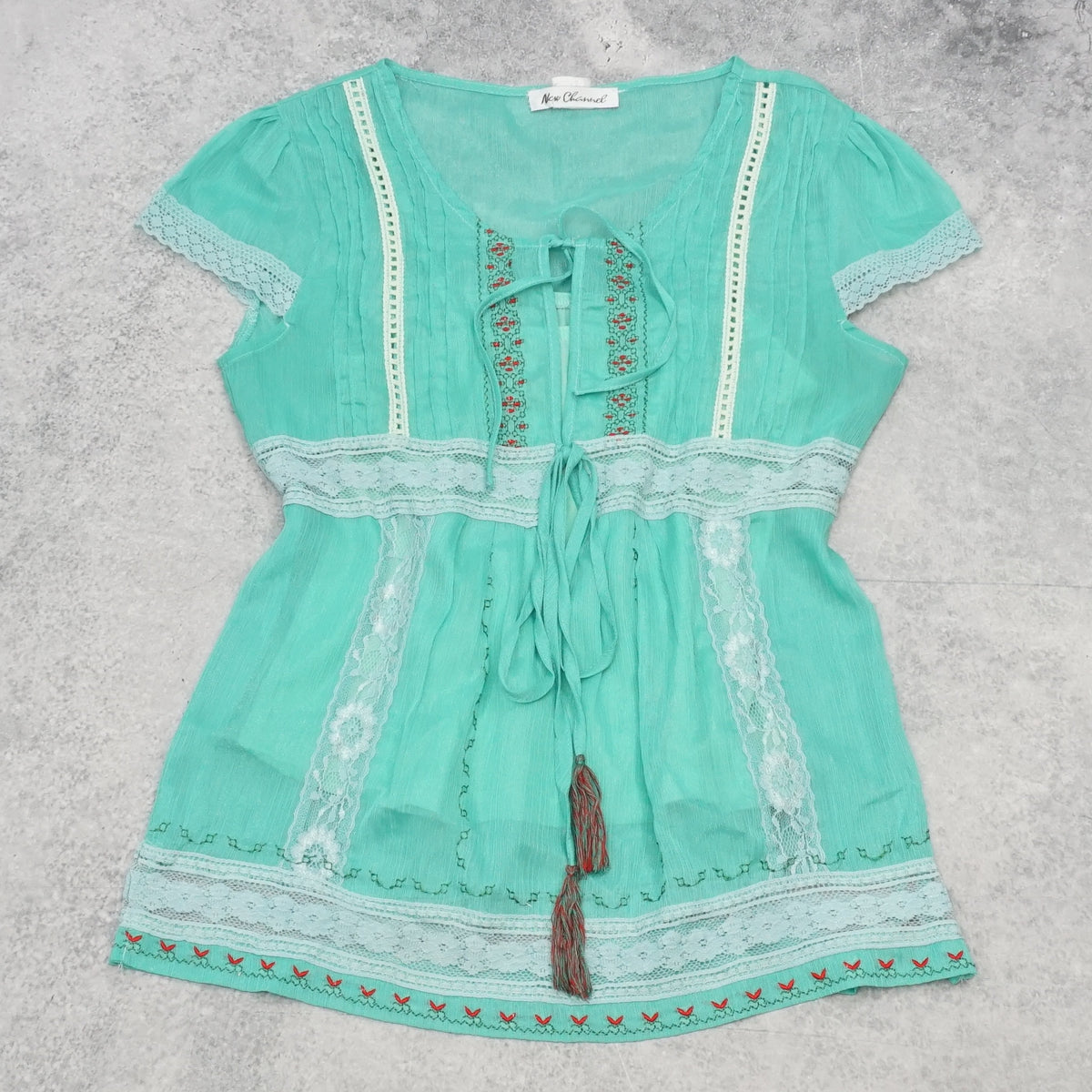 New Channel Lace Embroidered Tassel Blouse