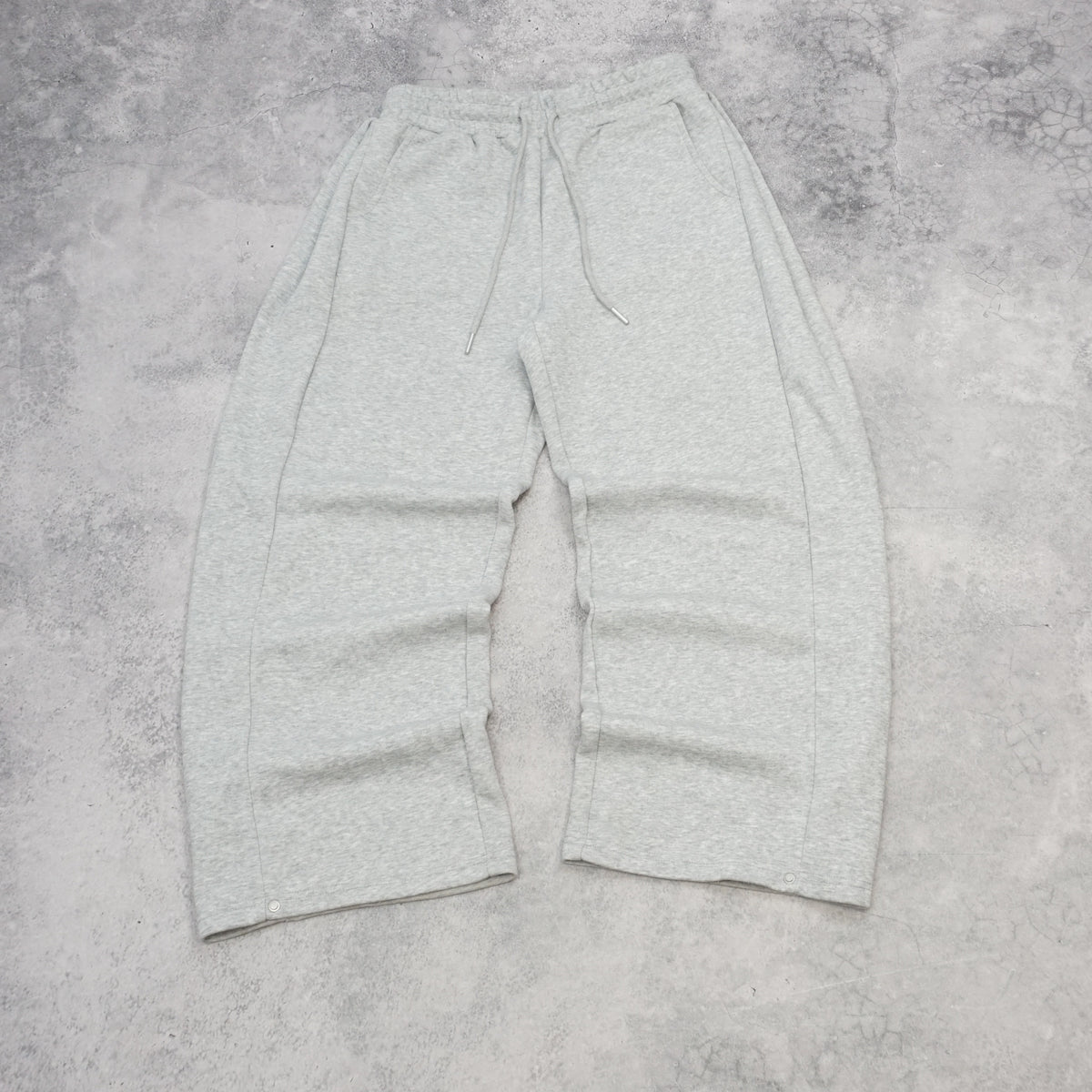 Apea Barrel Leg Sweatpants