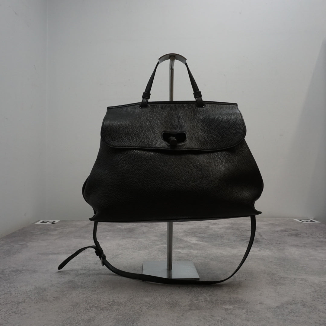 Gucci Black leather cross body Bag
