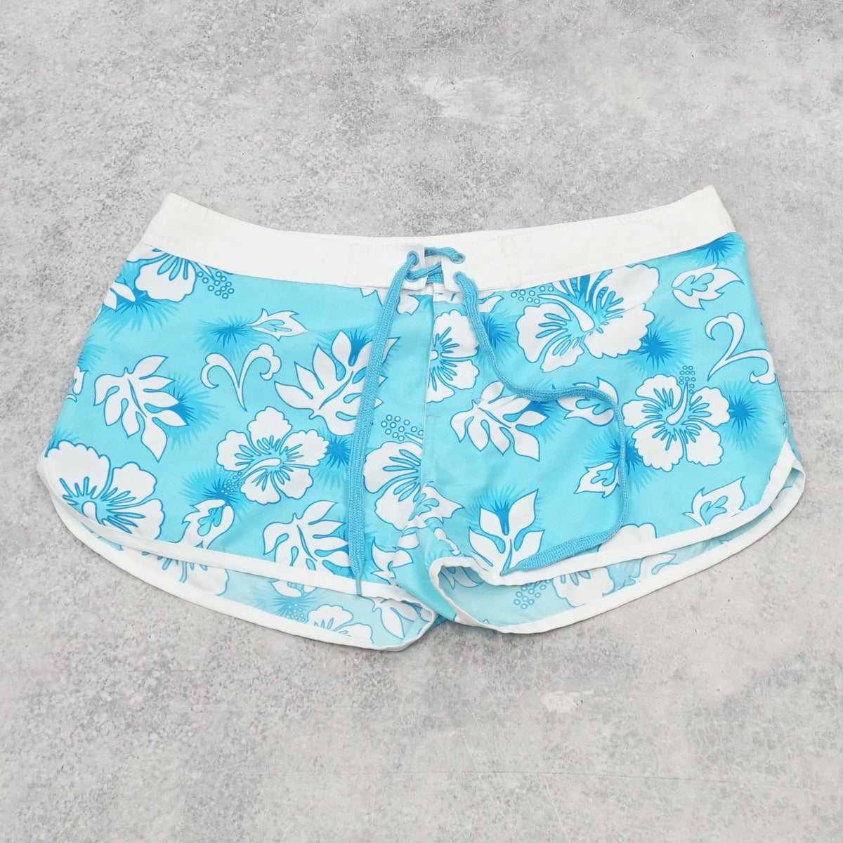 2000s Dee Jay's Floral Hawaiian Board Shorts