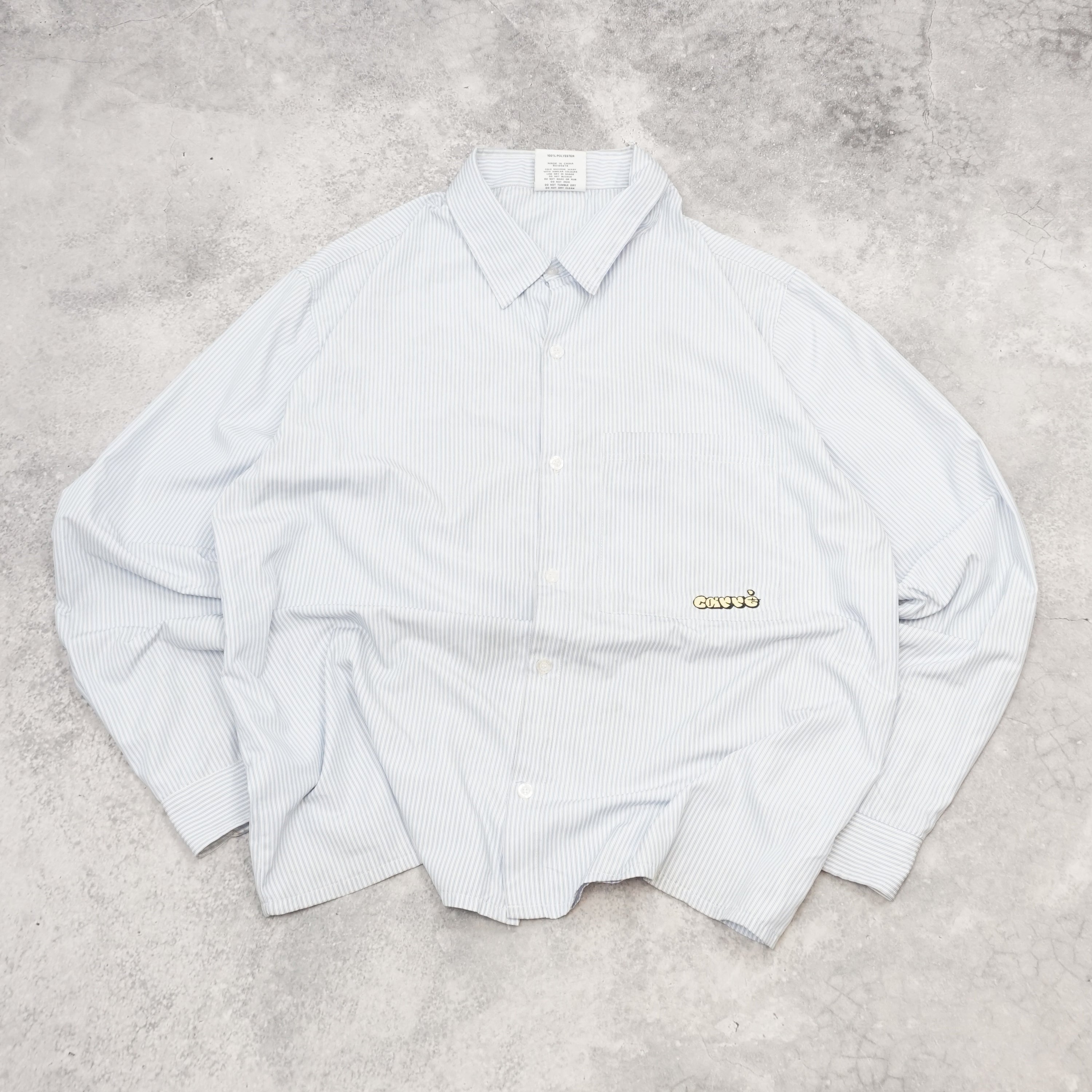 Carré Button Up