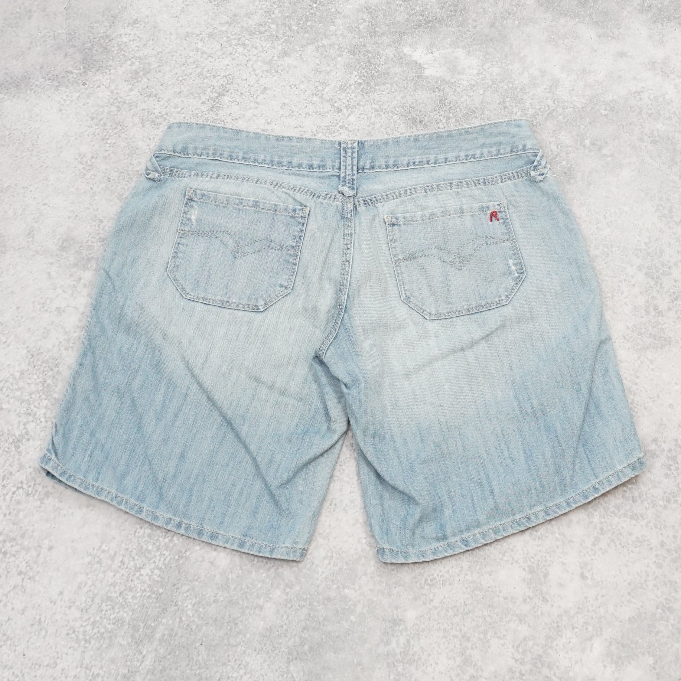 2000s Levi's Light Wash Shorts