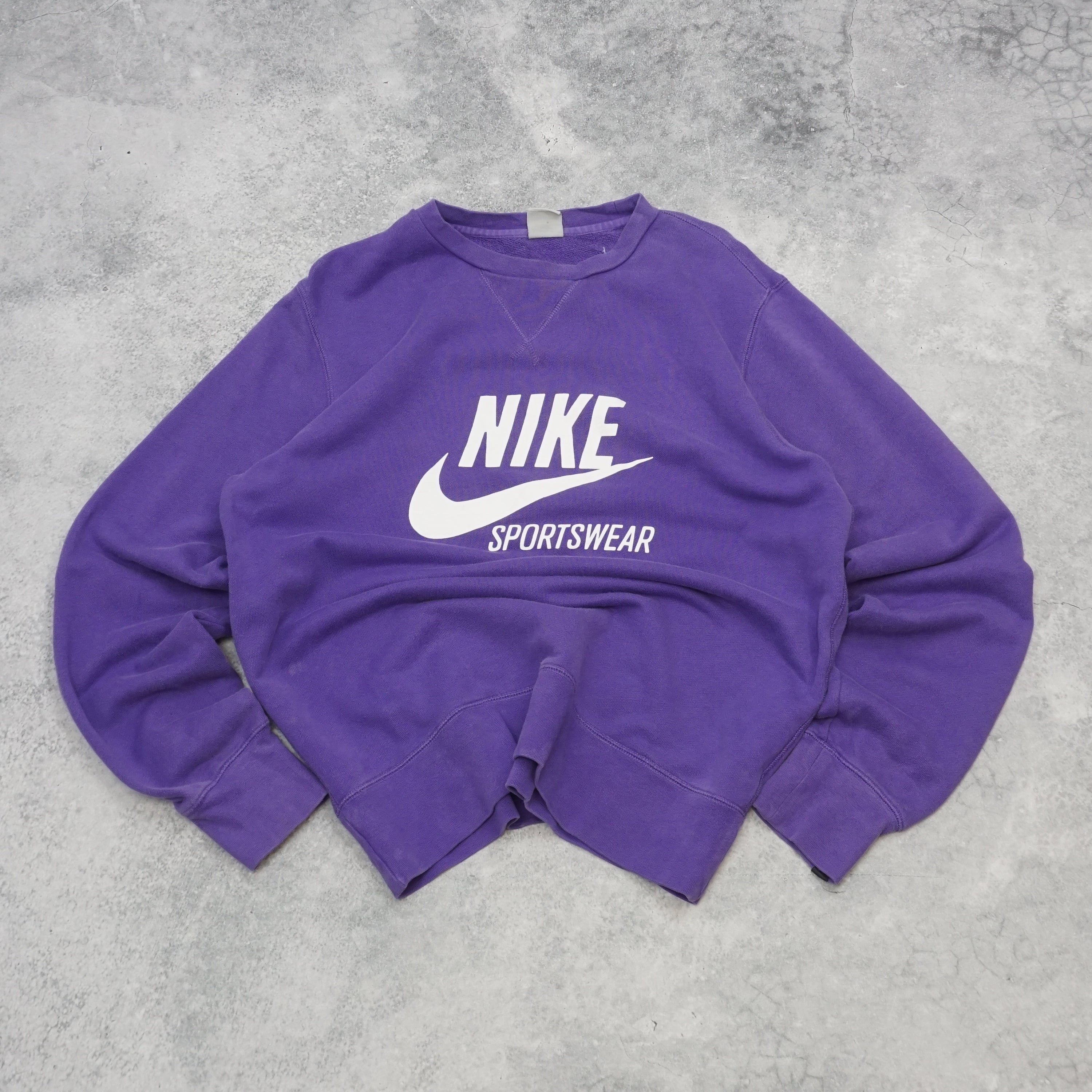 2000s Nike Sportswear Sweater
