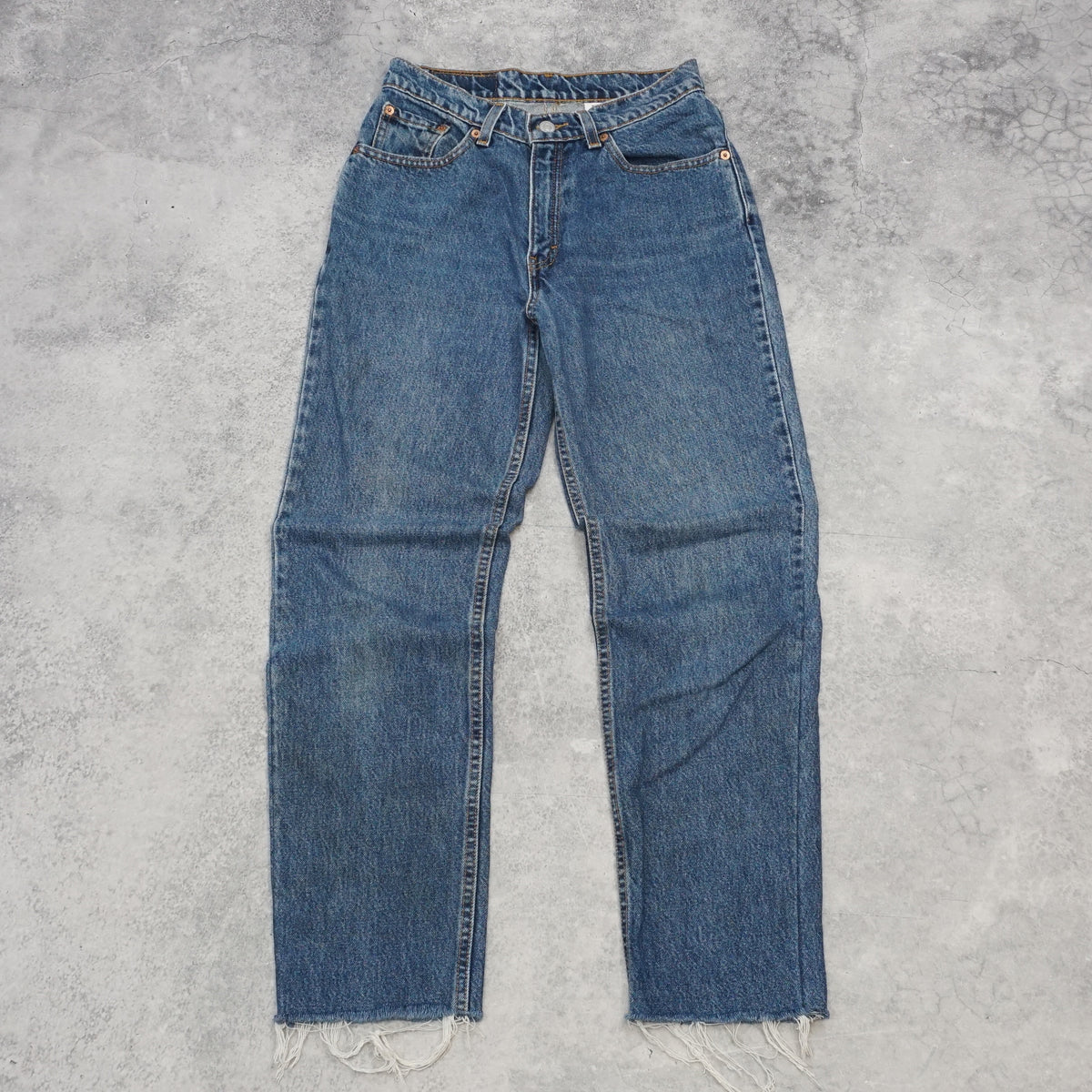 2000s Levis Straight frayed Jeans