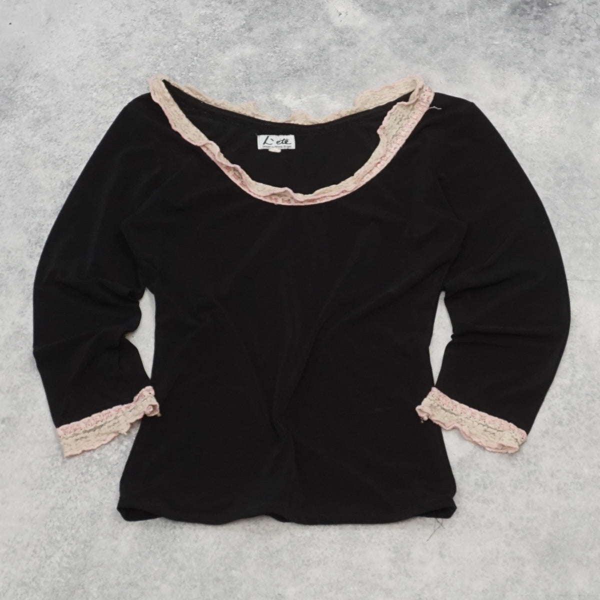 2000s L'ete Lace Trim Top