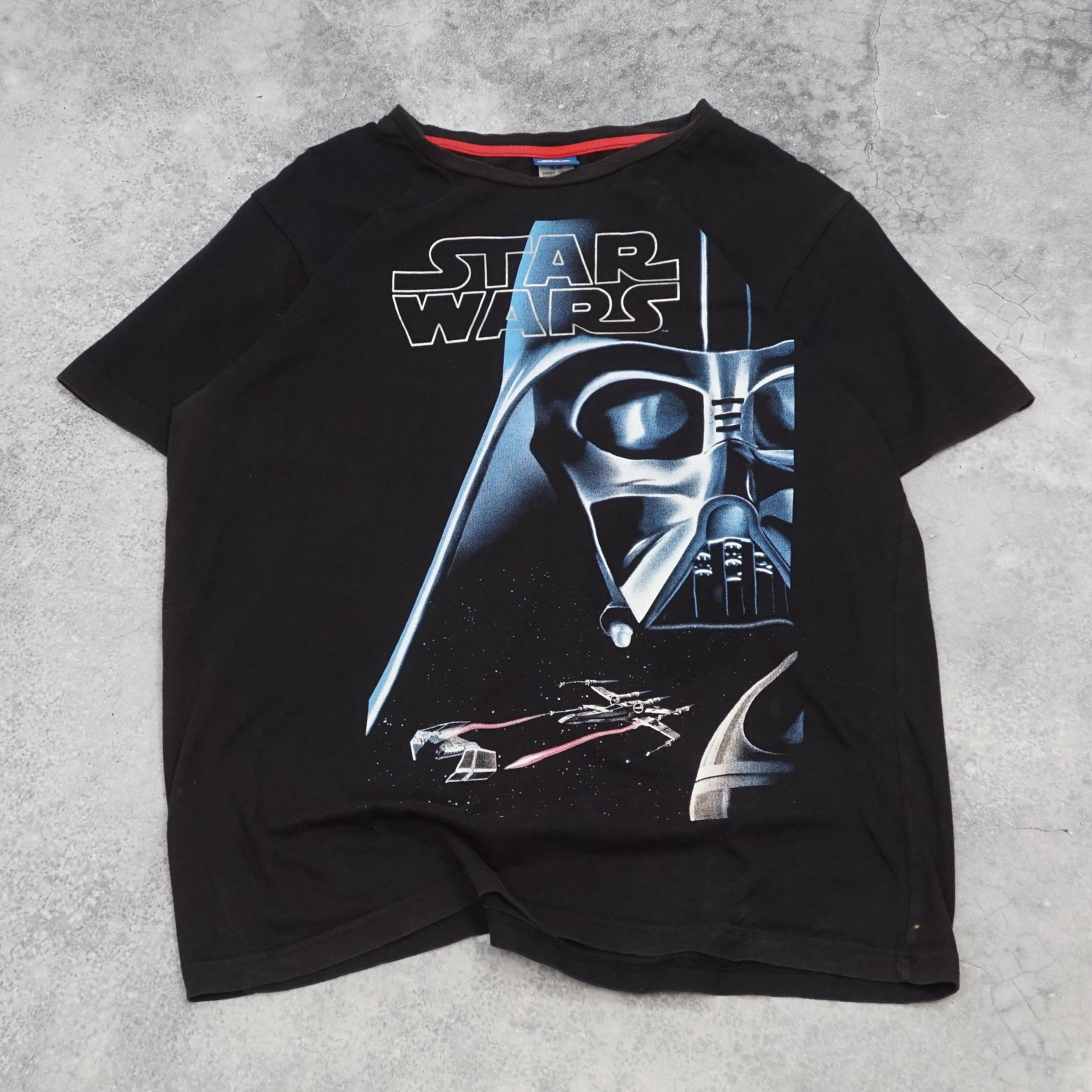 2000s Star Wars Darth Vader Graphic T-Shirt