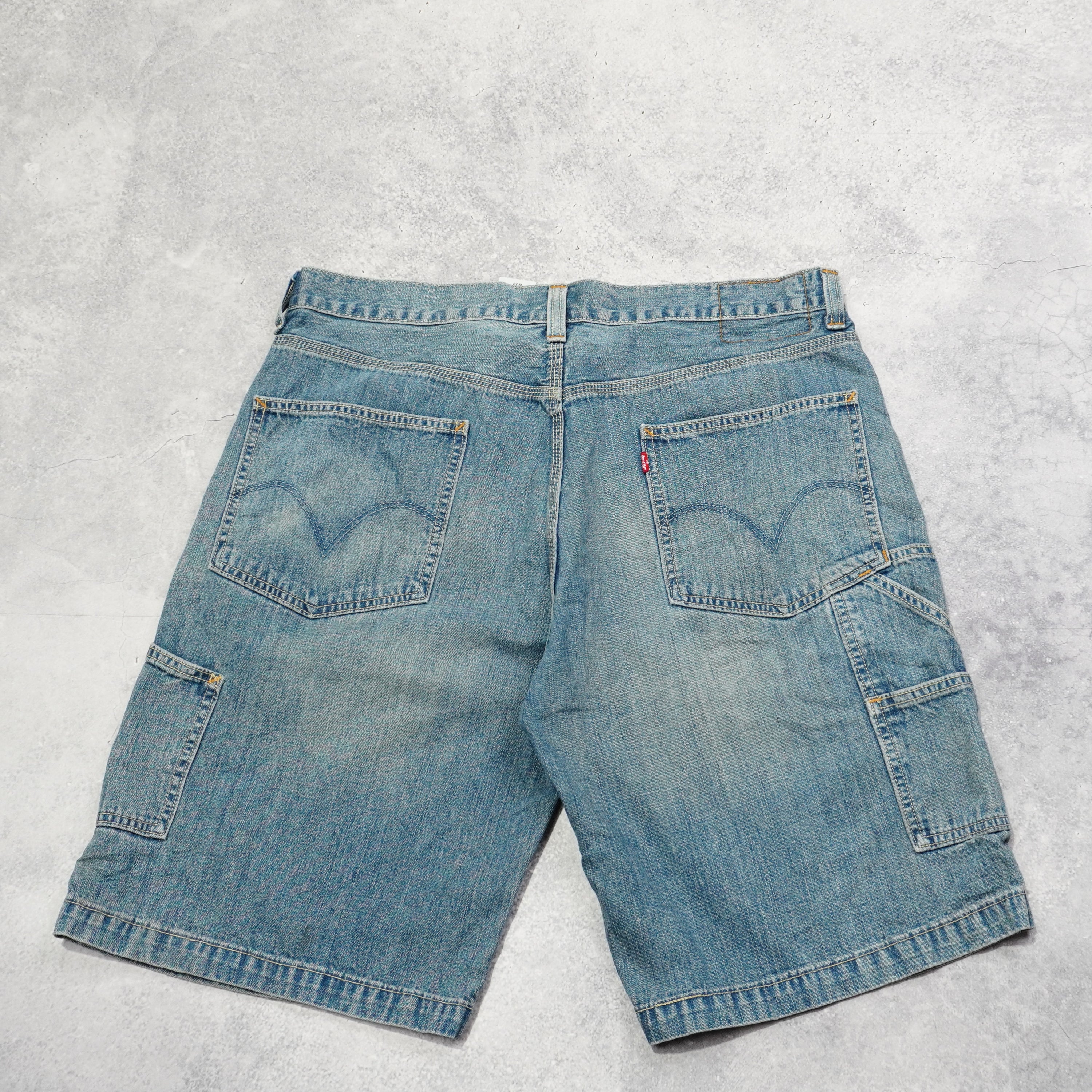 2000s Levi's Carpenter Jorts