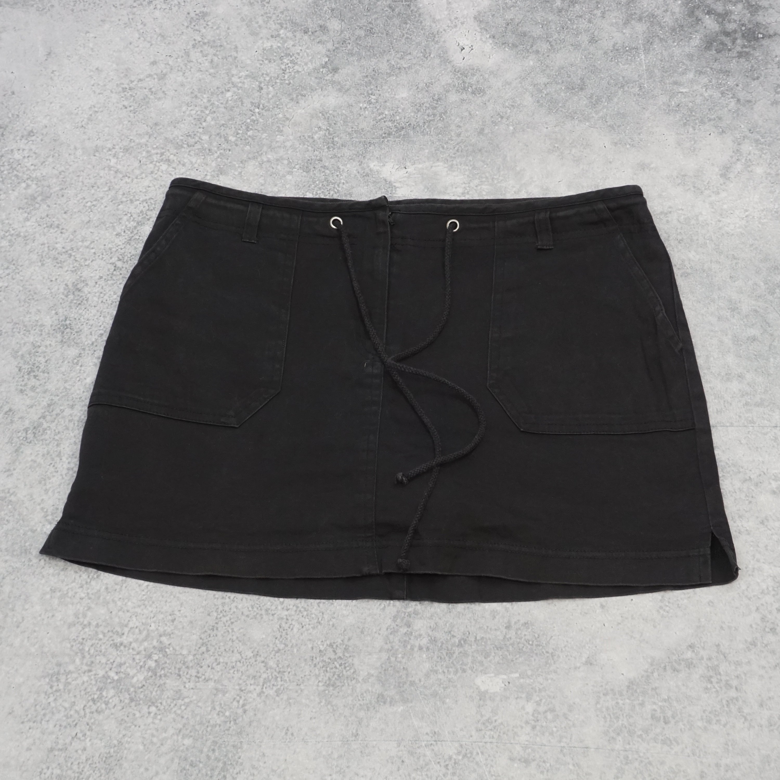 No Boundaries Stretch Skirt