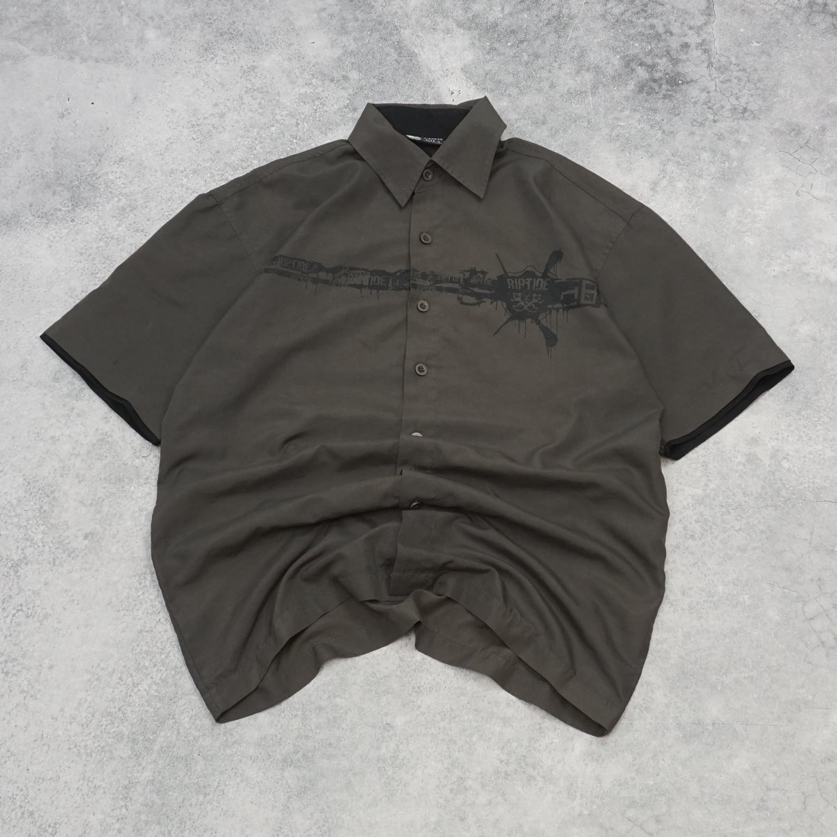 2000s Riptide Graphic Short Sleeve Button Up