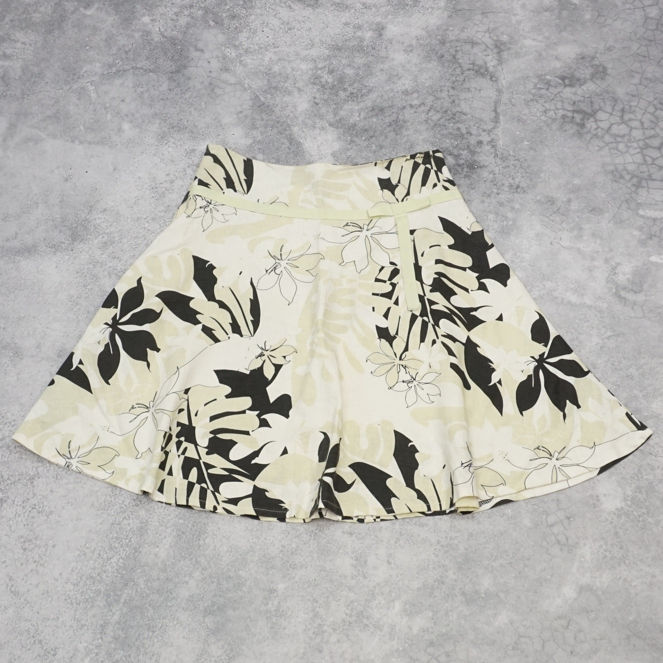 La Femme Mode Floral Print Skirt