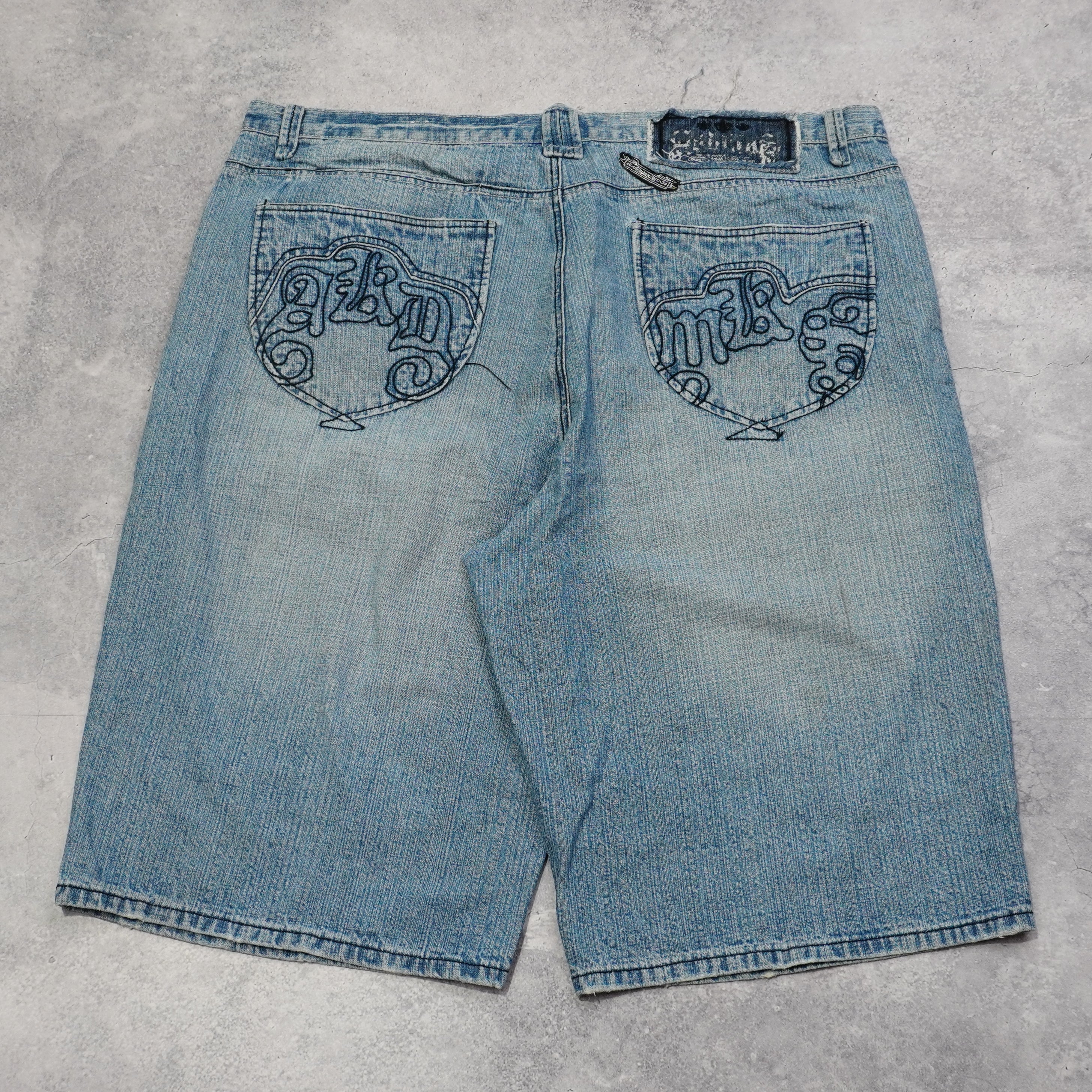 2000s Akedemiks Graphic Embroidered Shorts