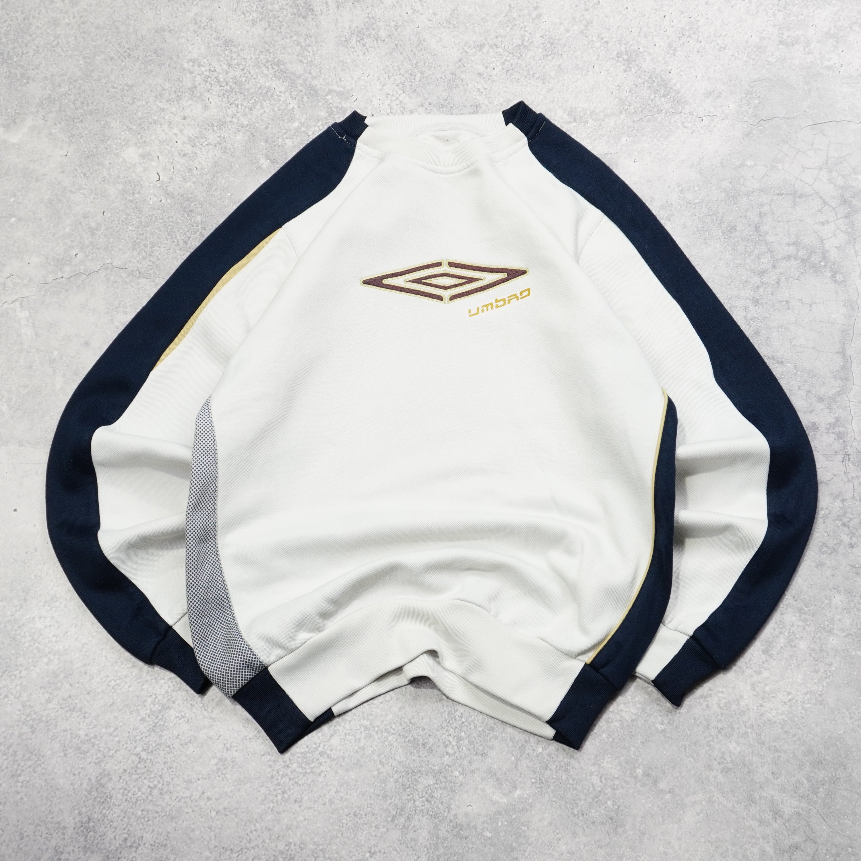 2000s Umbro Embroidered Logo Crewneck