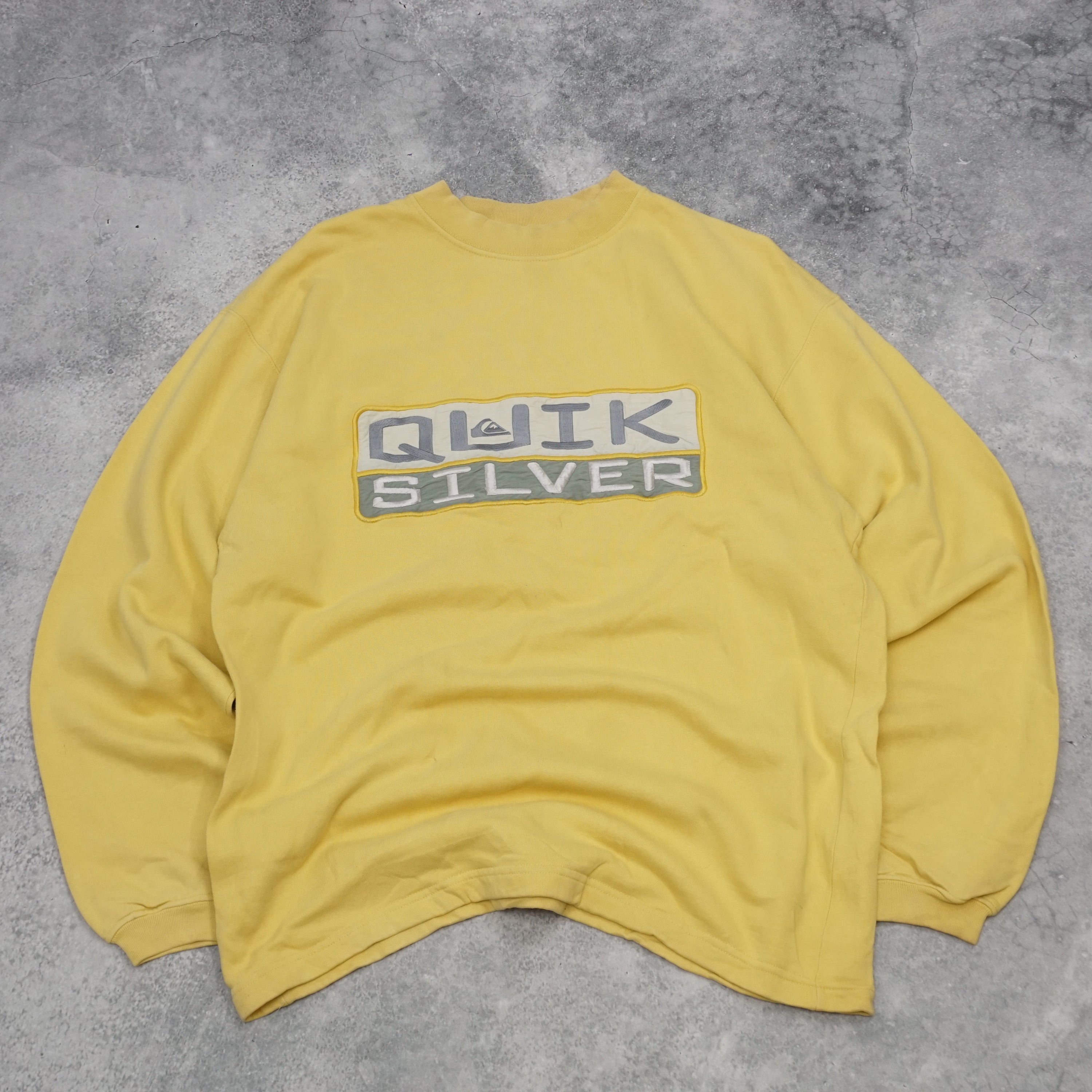 2000s Quiksilver Graphic Sweater