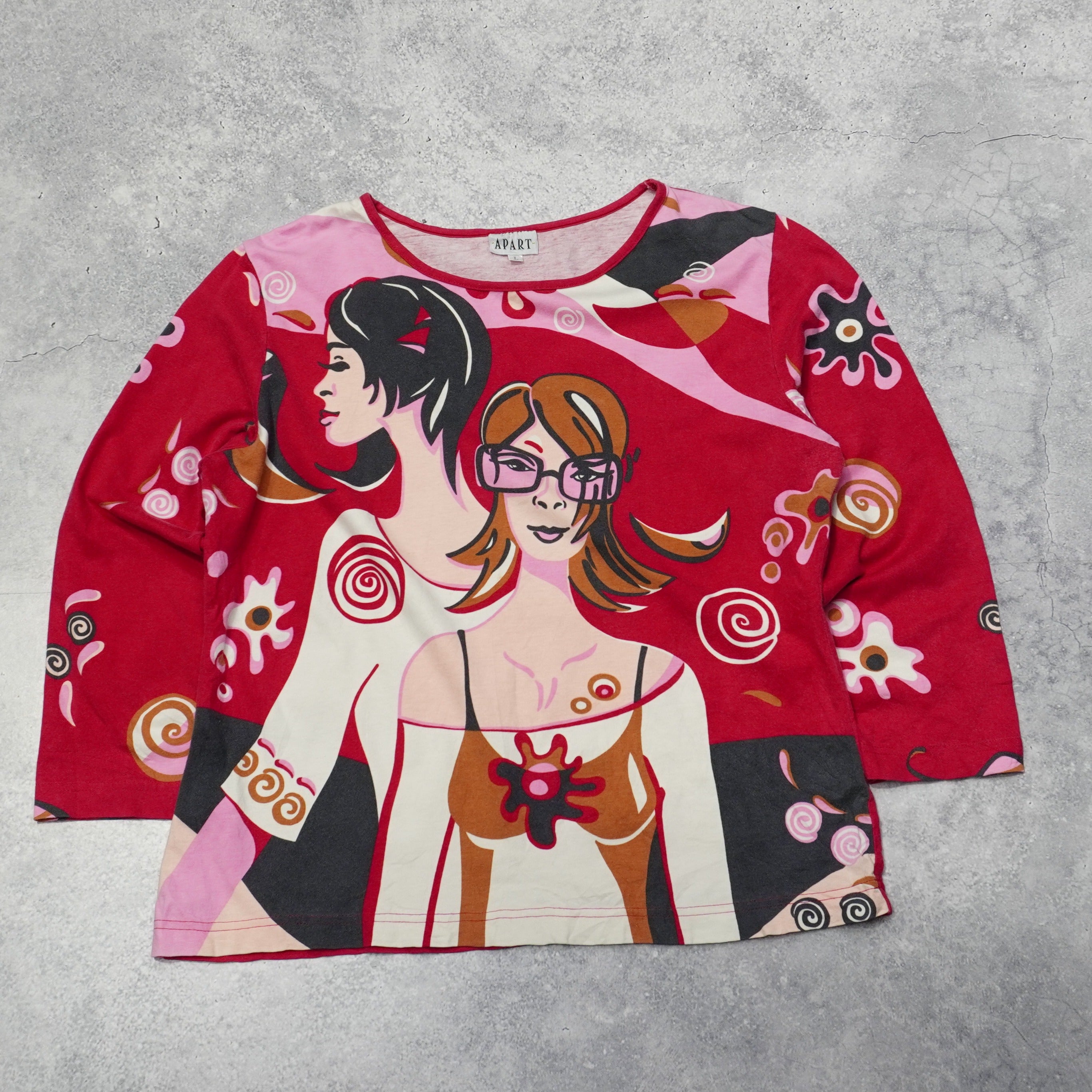 2000s Apart Graphic Top