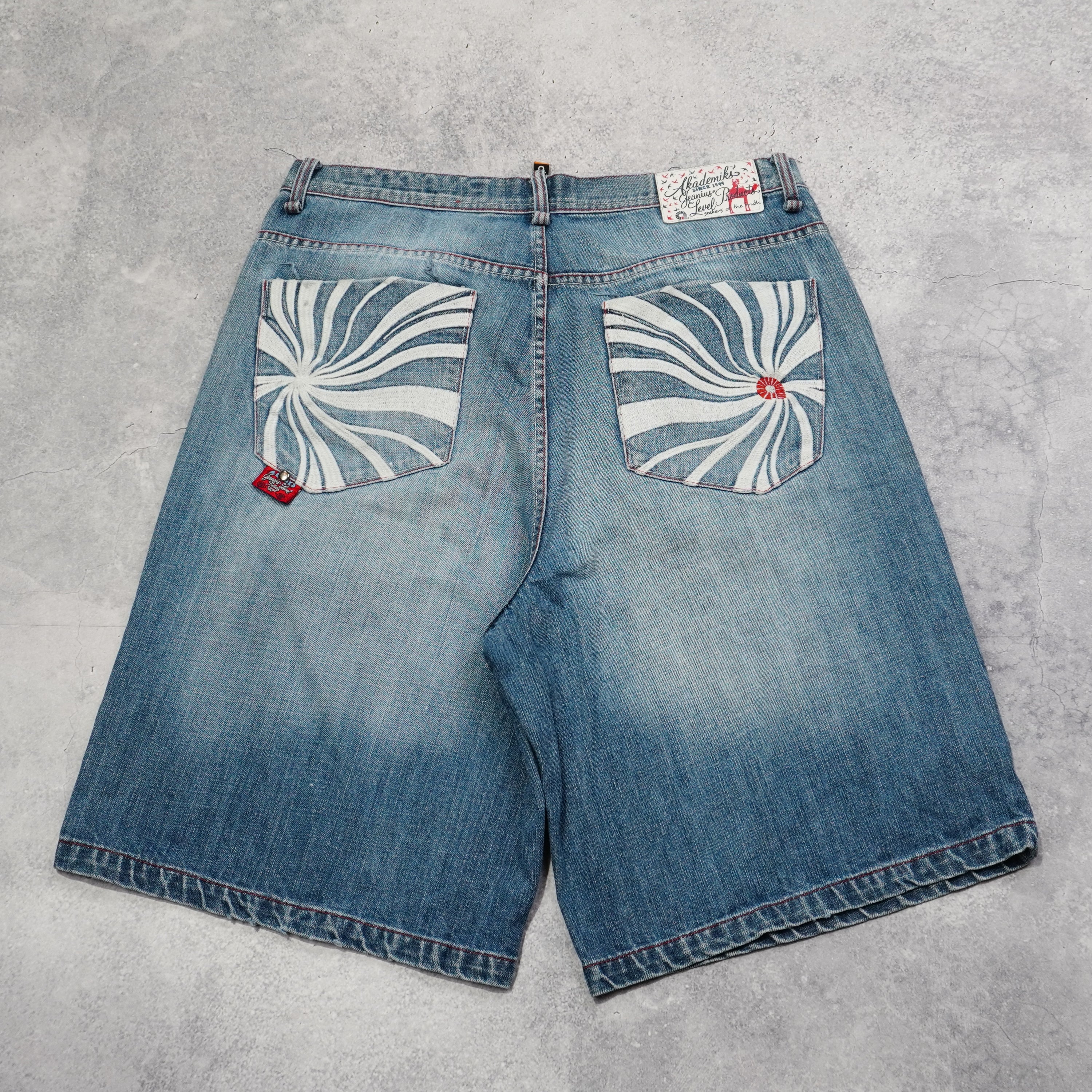 2000s Akademiks Graphic Pocket Jorts