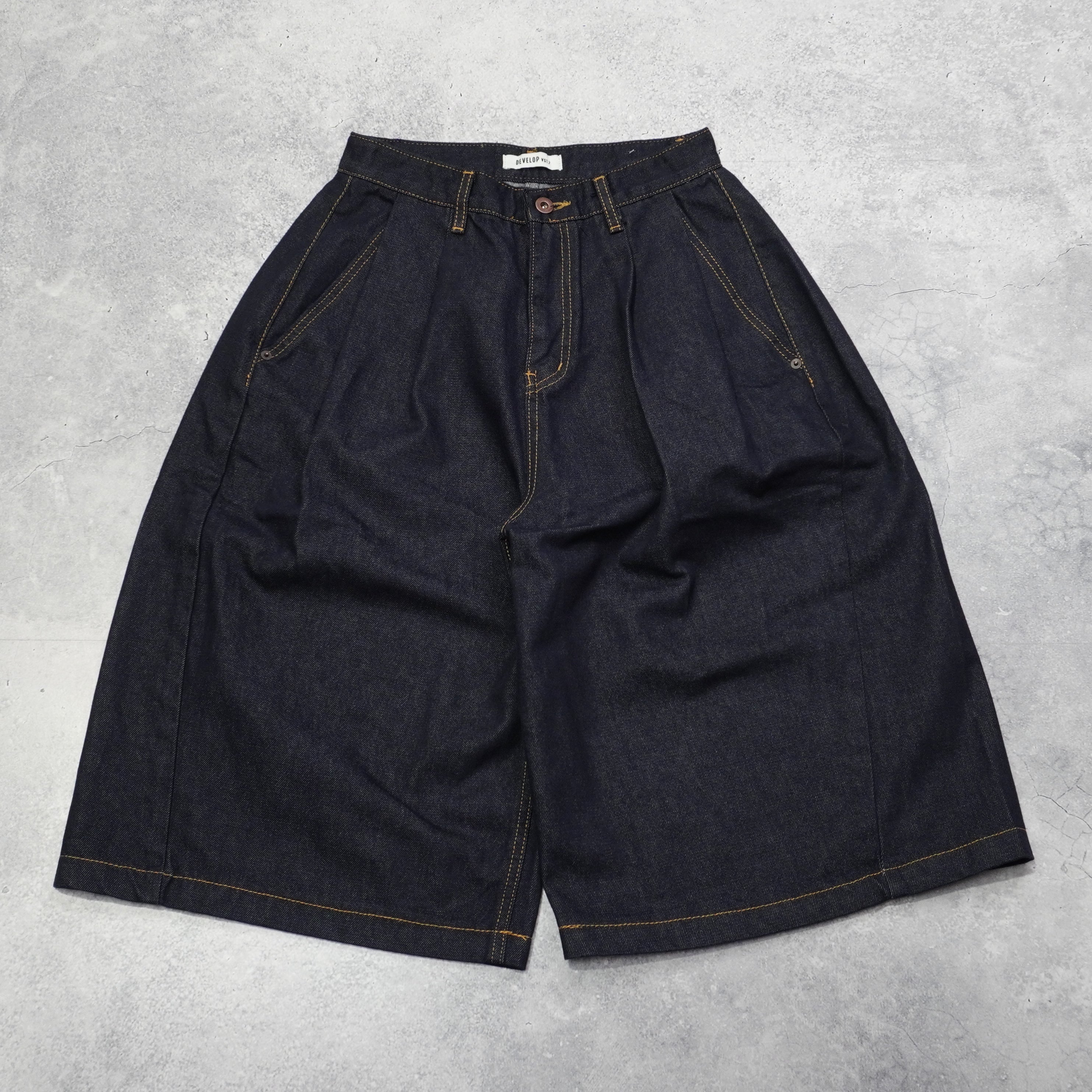 Develop Pleated Denim Shorts