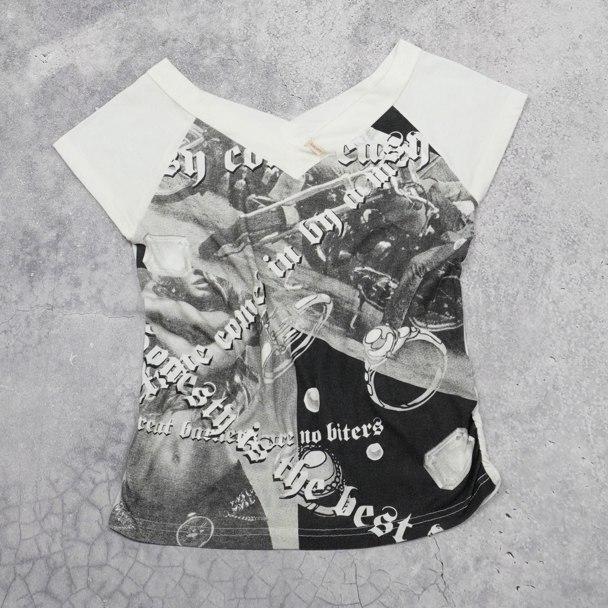 Sucure Graphic Crop Top