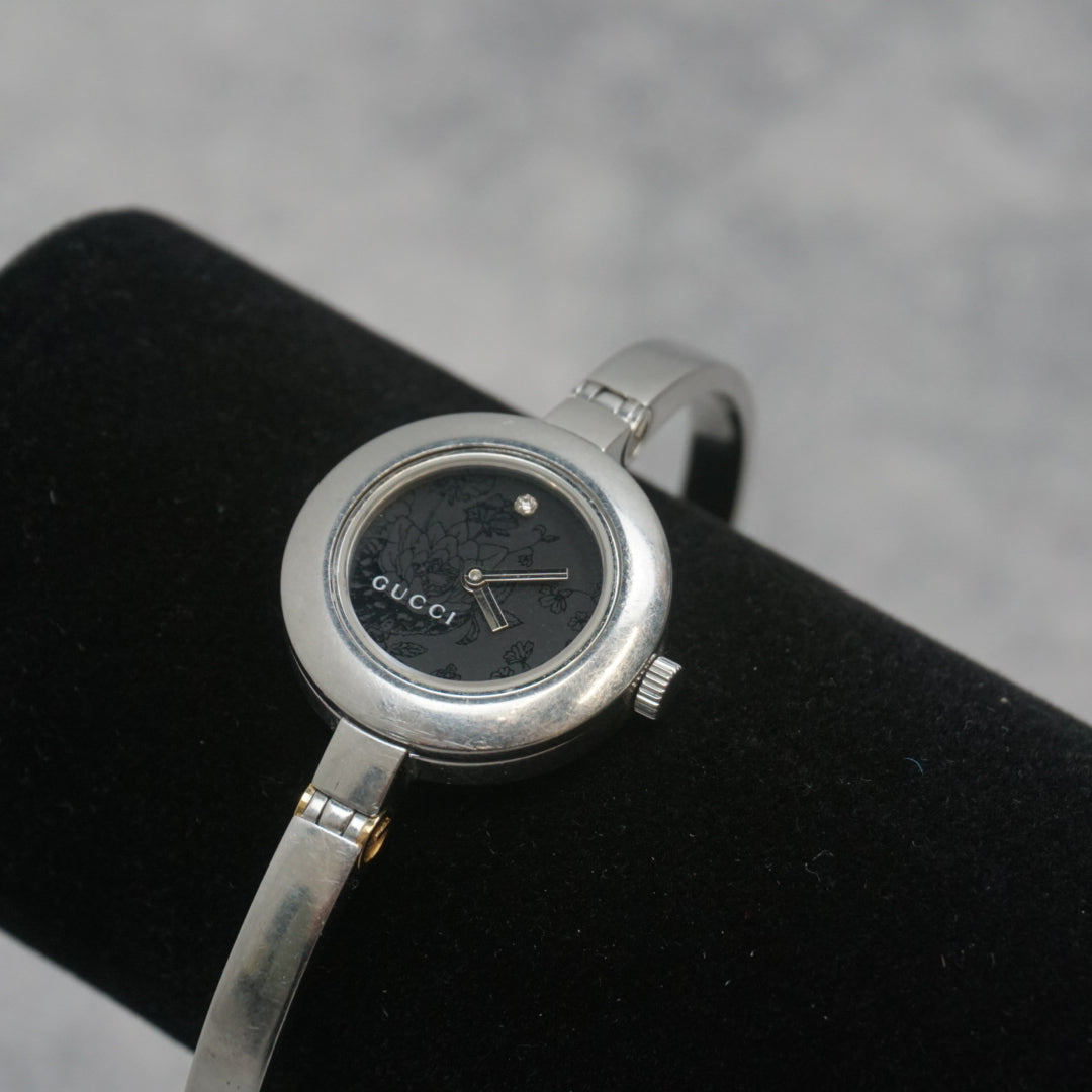 Gucci Clasp Watch