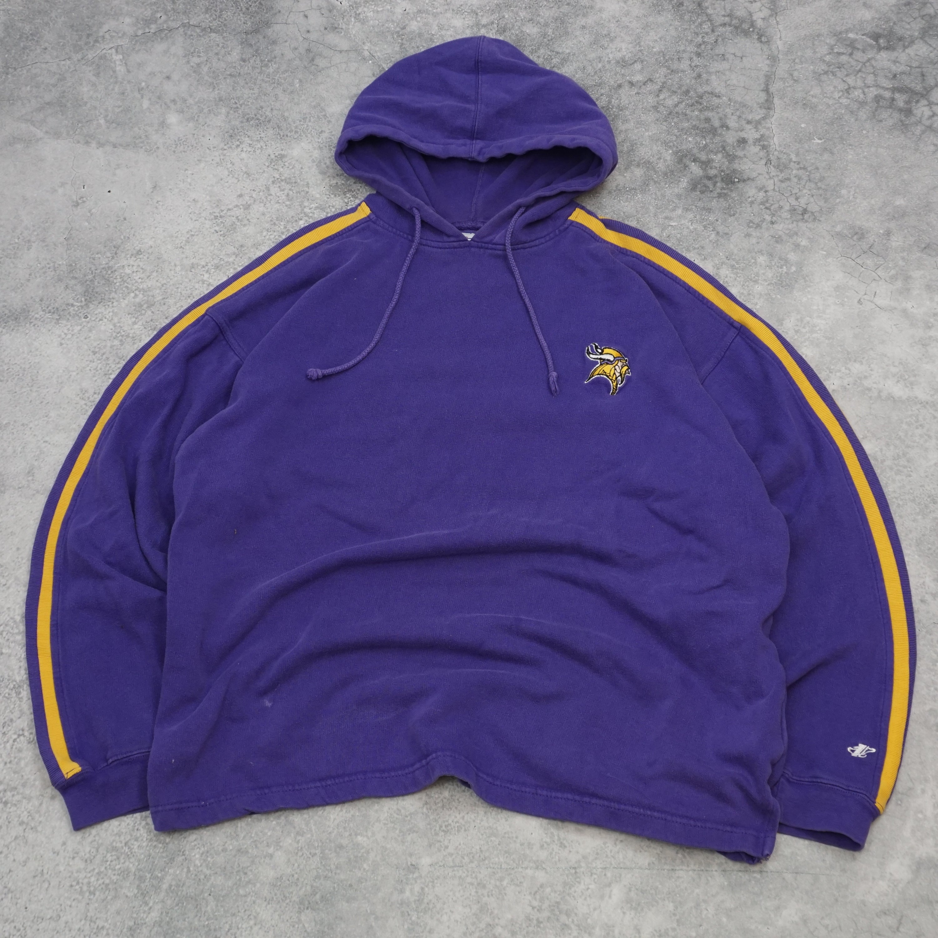 2000s Sports Graphic Hoodie