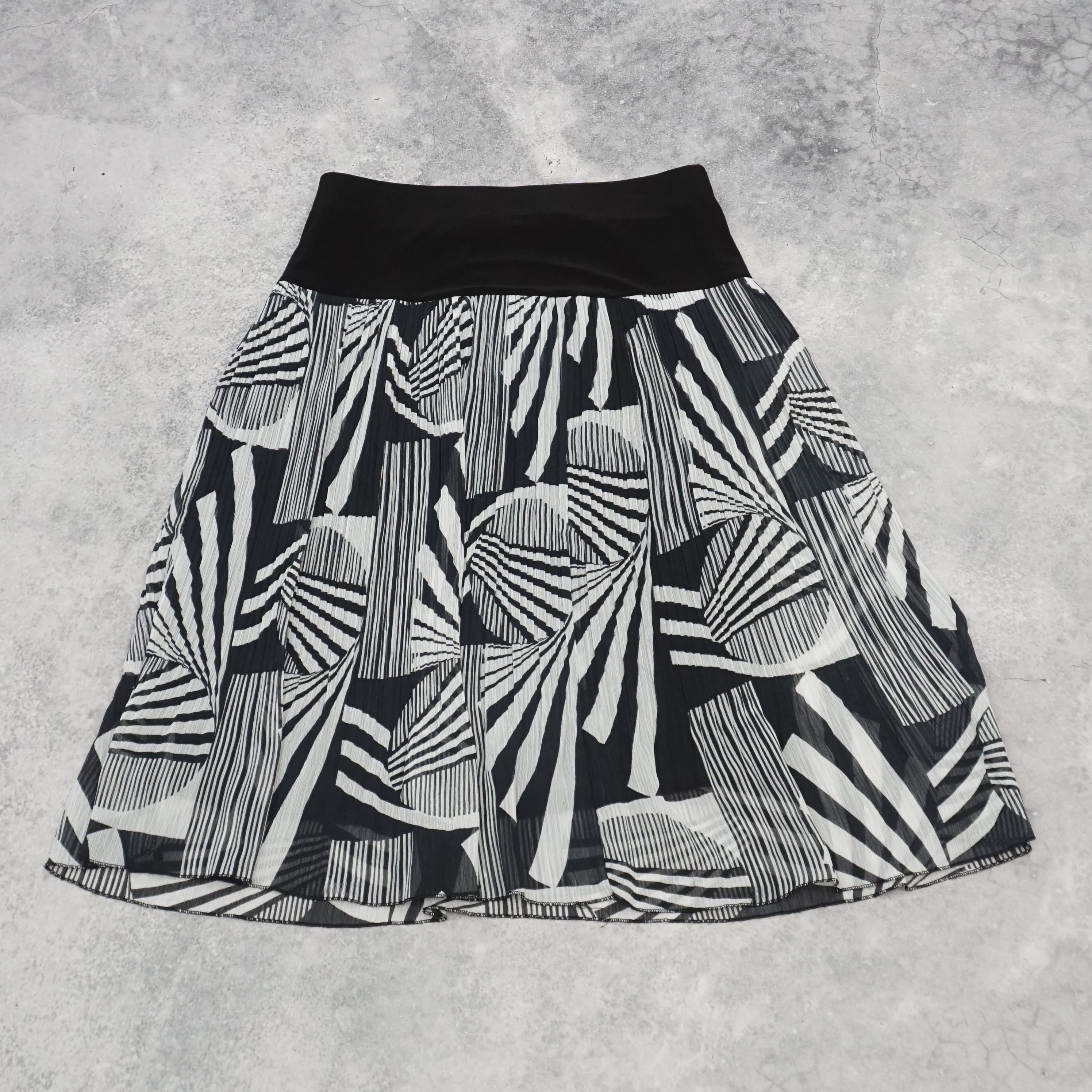 2000s Abstract Print Skirt