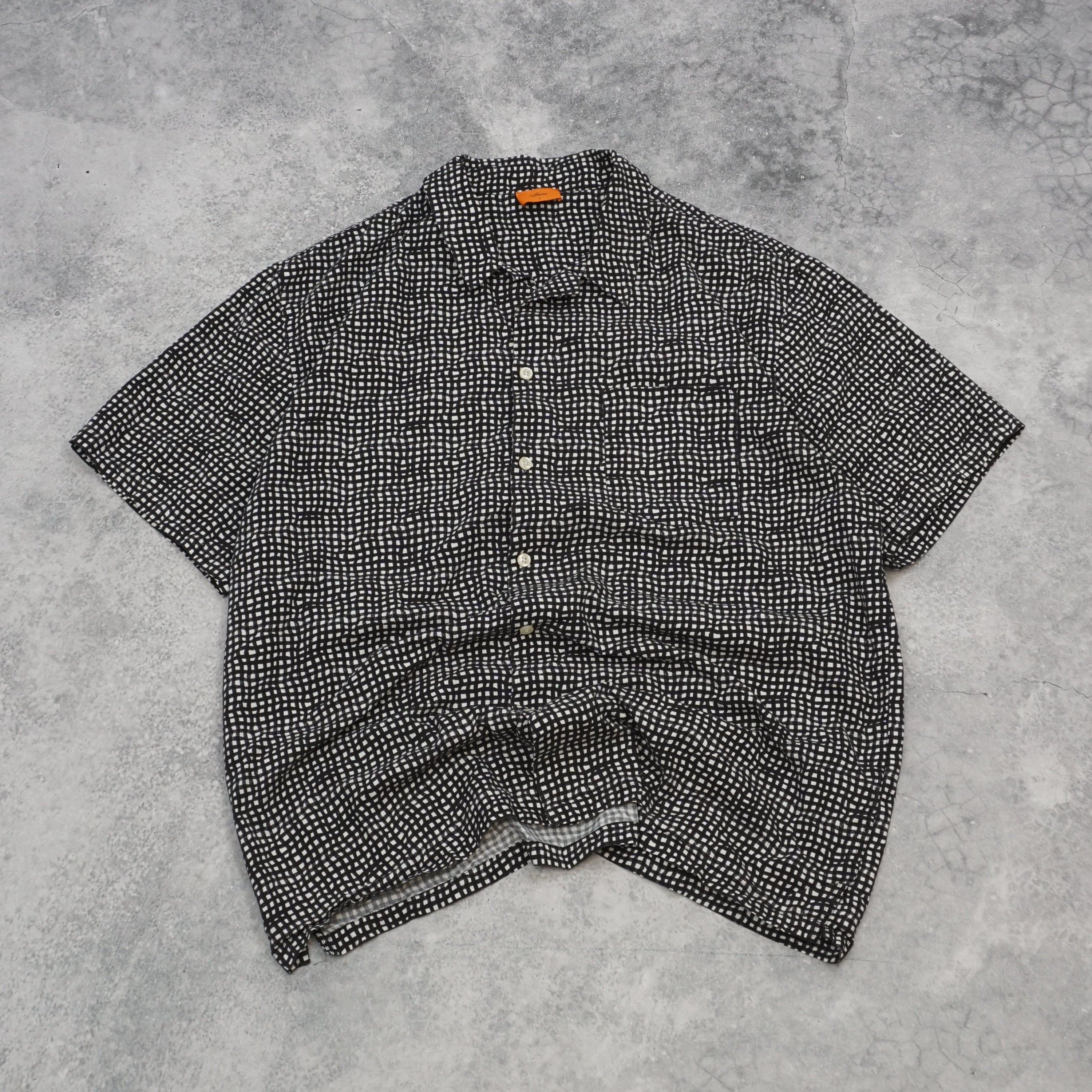 Incu Shirt