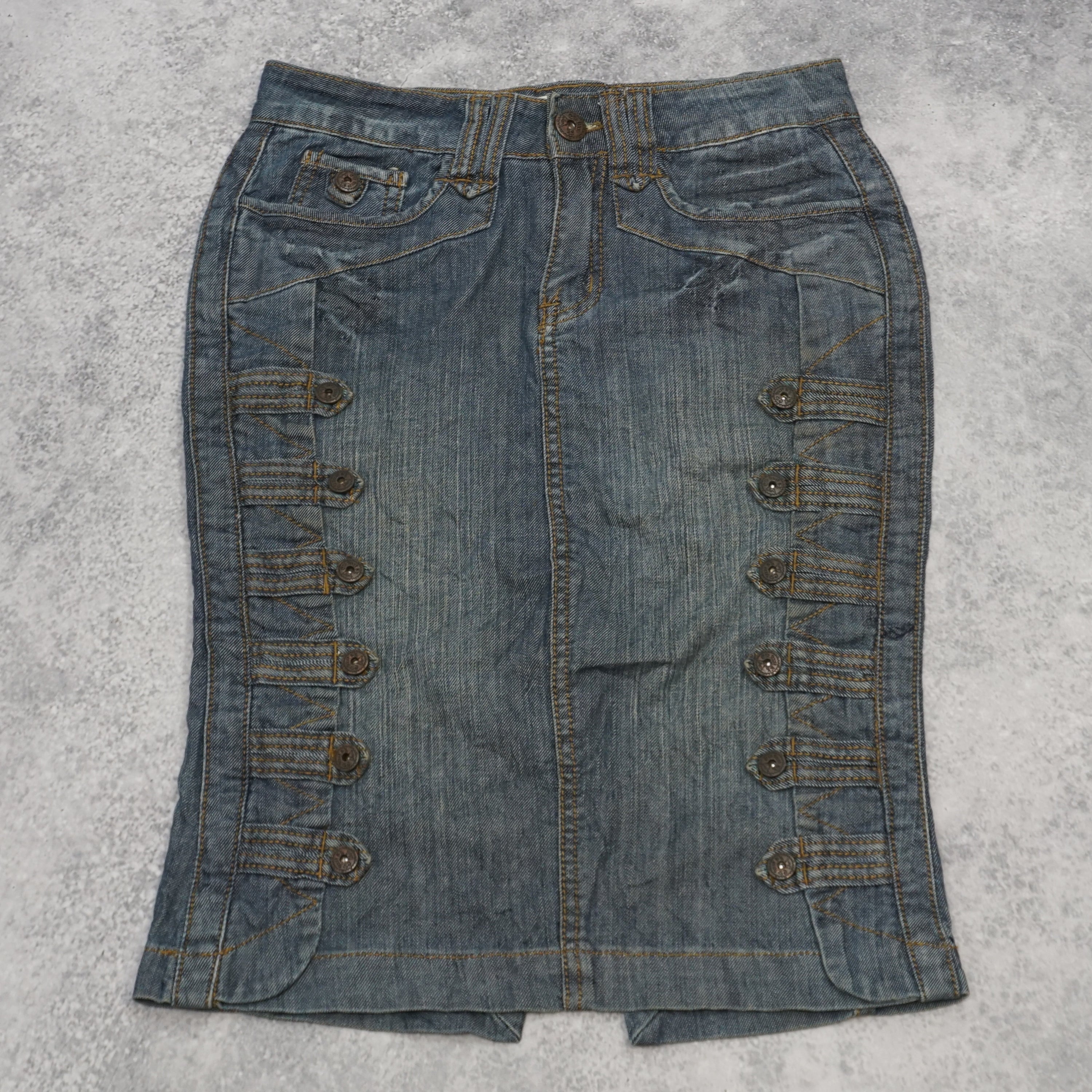 2000s Shu Ao Qi Denim Button Detail Skirt