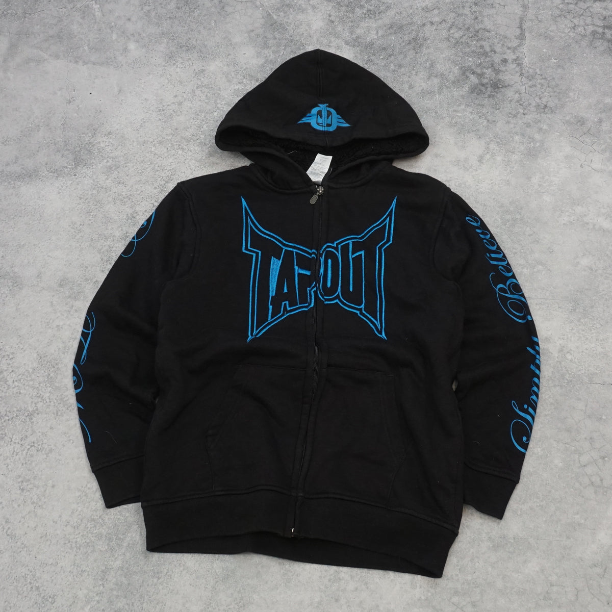 2000s Tapout Sherpa Lined Embroidered Hoodie