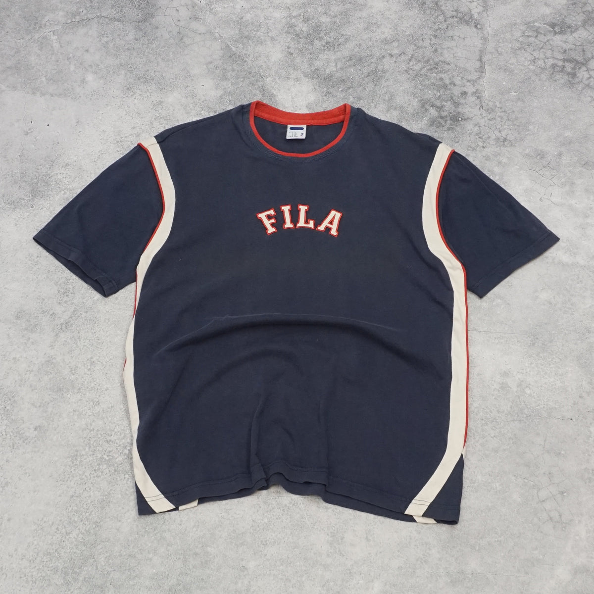 2000s Fila Spellout Embroidered T-Shirt
