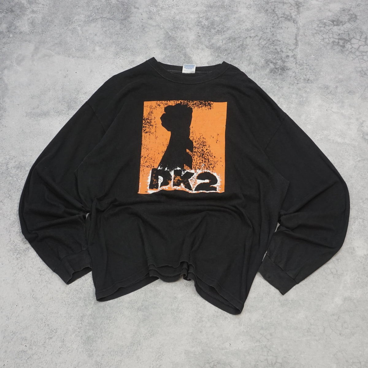 2000s Hanes DK2 Graphic Long Sleeve T-Shirt