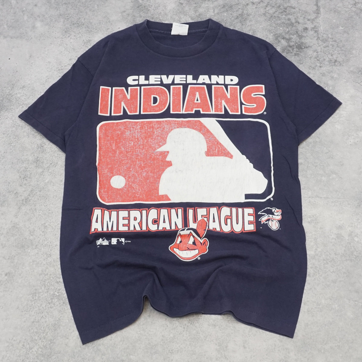 2000s Majestic Cleveland Graphic T-Shirt